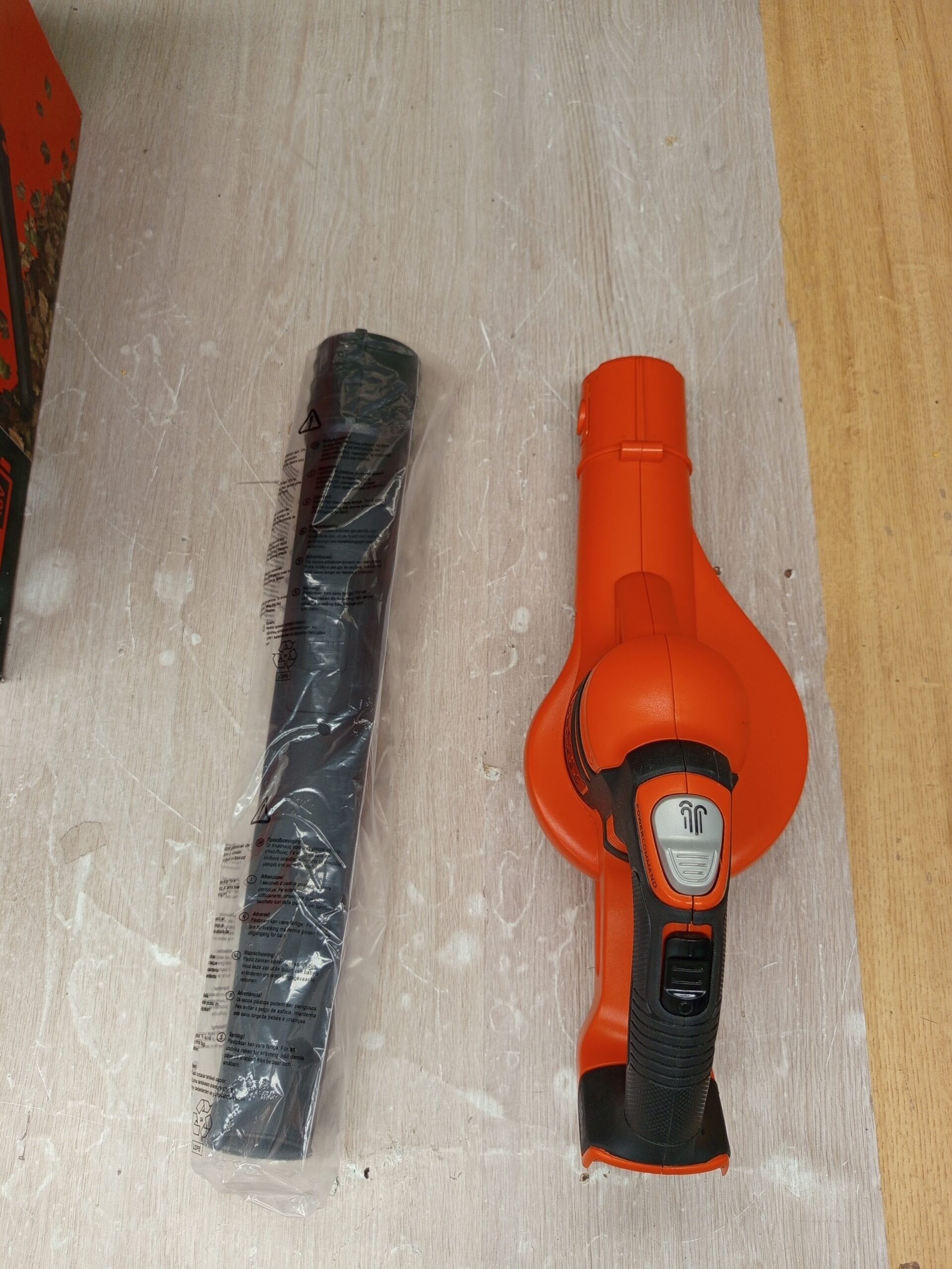 Black + Decker Soplado de mano - Imagen 5