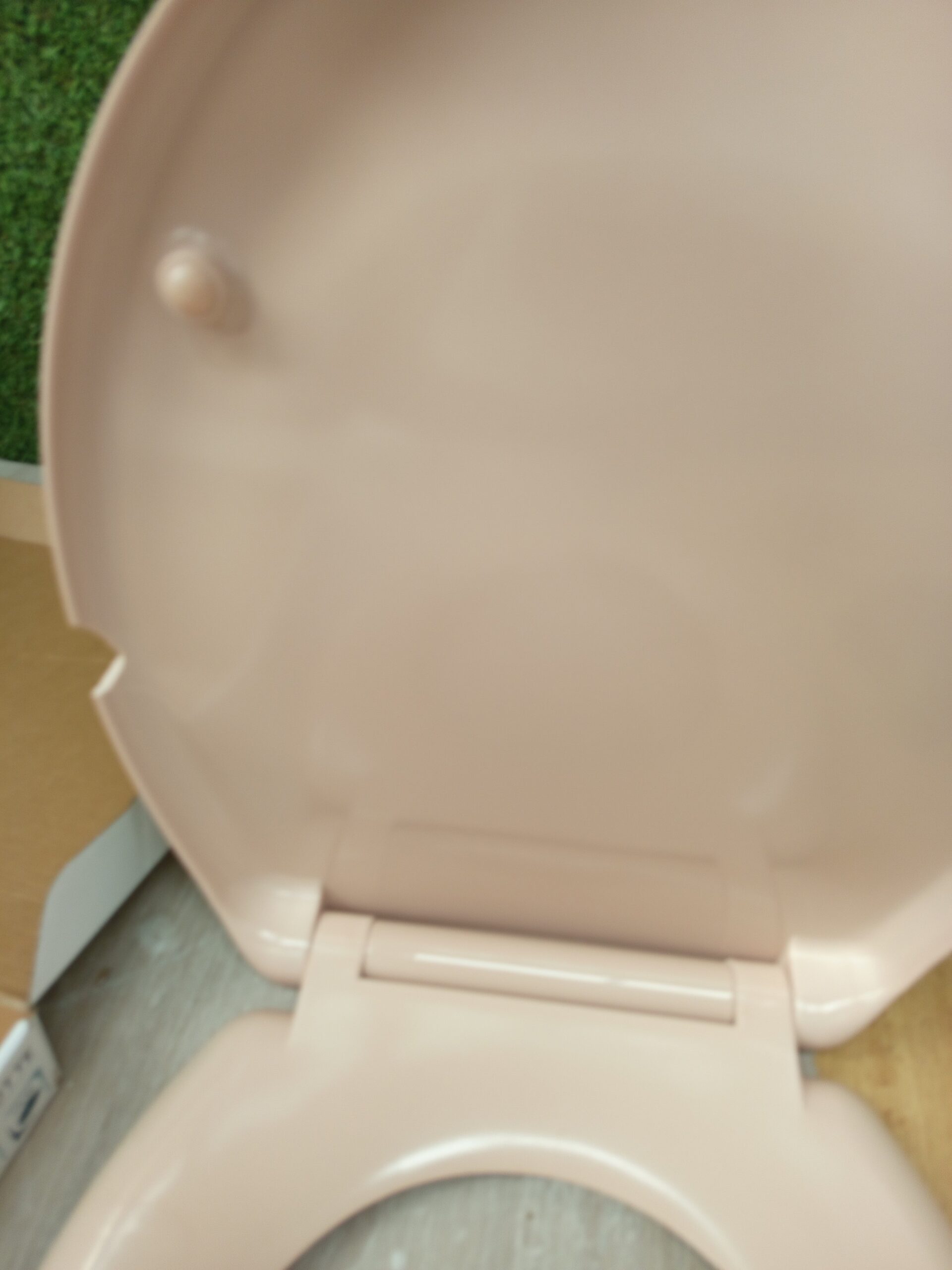 Asiento de inodoro SCHÜTTE con mecanismo de cierre suave - Imagen 7