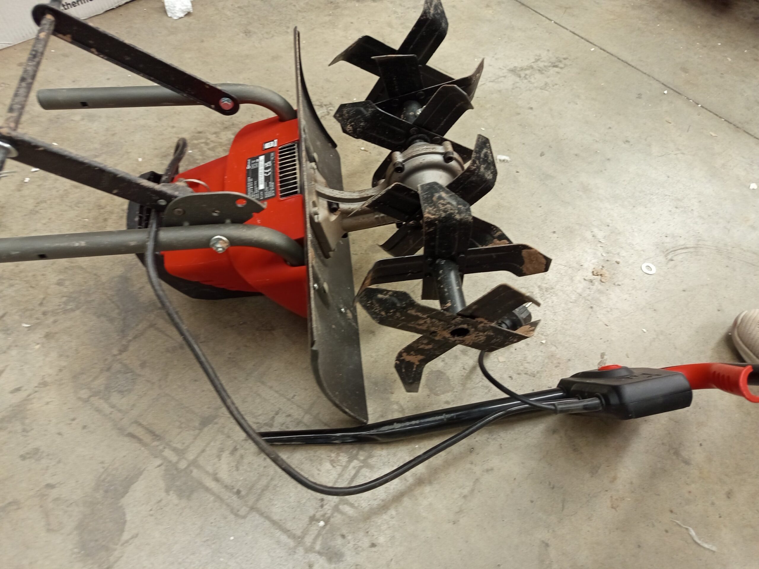 Einhell Motoazada eléctrica GC-RT 1545M - Imagen 3