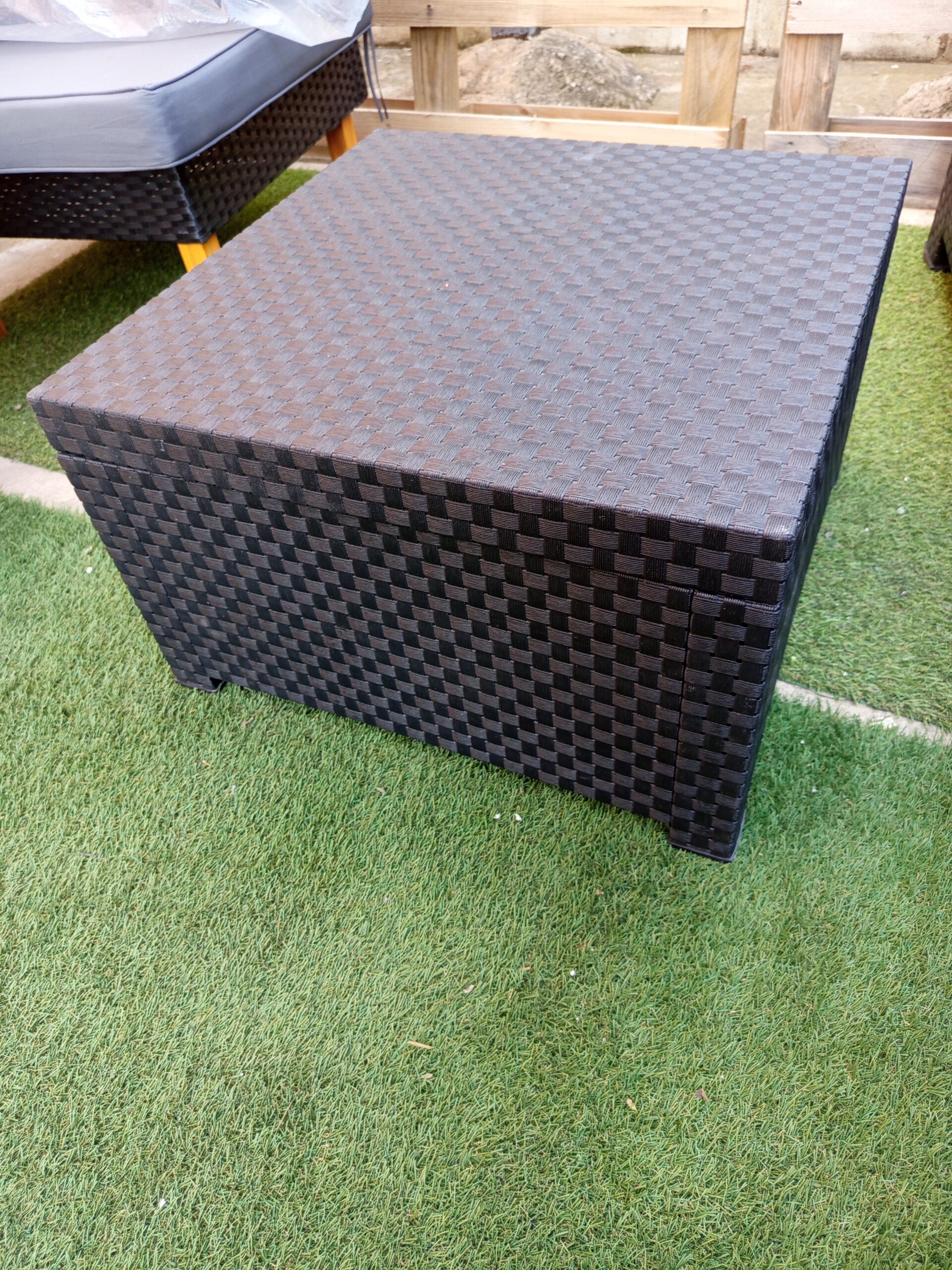 Conjunto de Muebles de Jardín de Plástico Reciclado. - Imagen 6