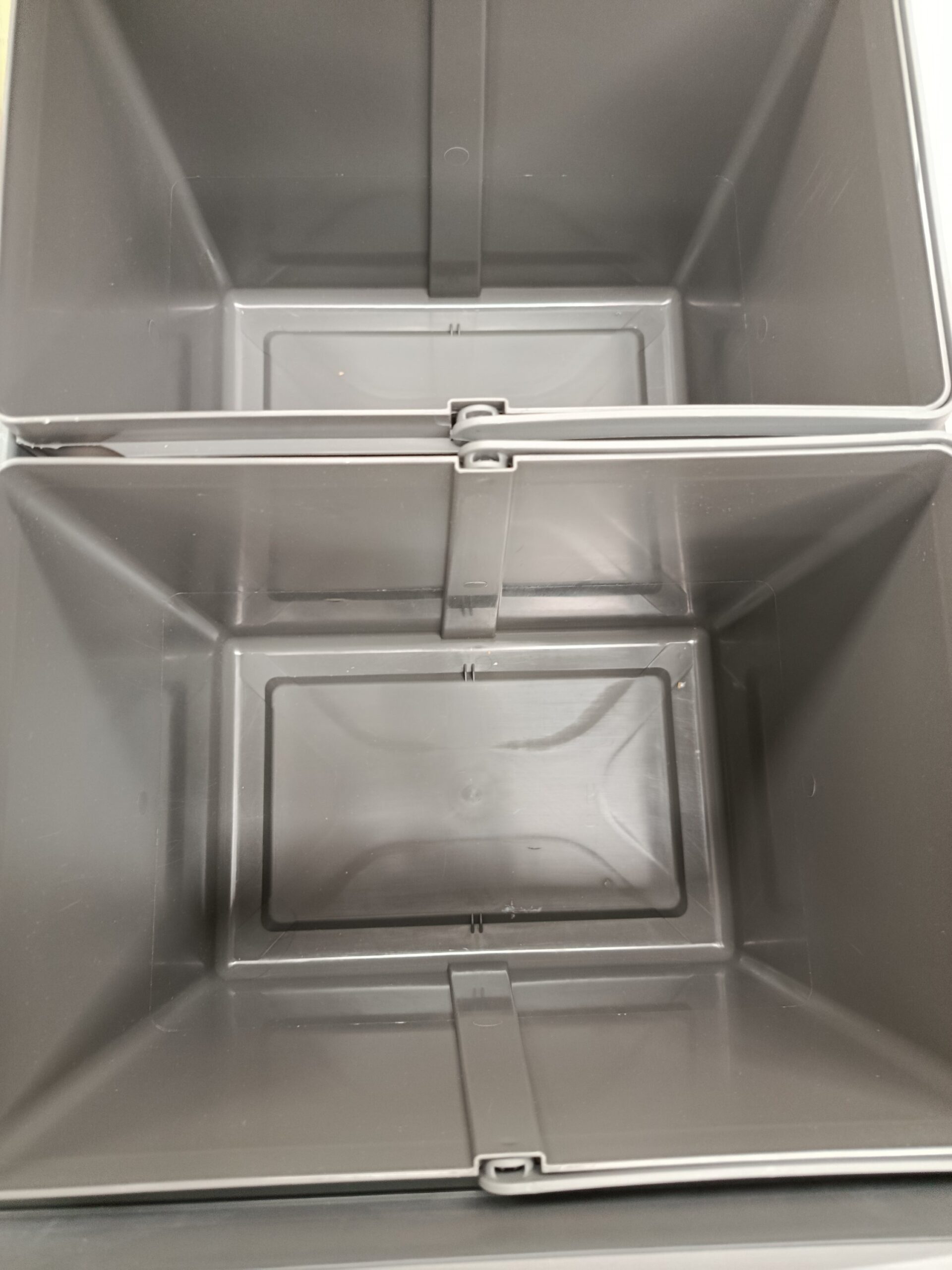 CUBO DE BASURA BAJO FREGADERO - Imagen 5