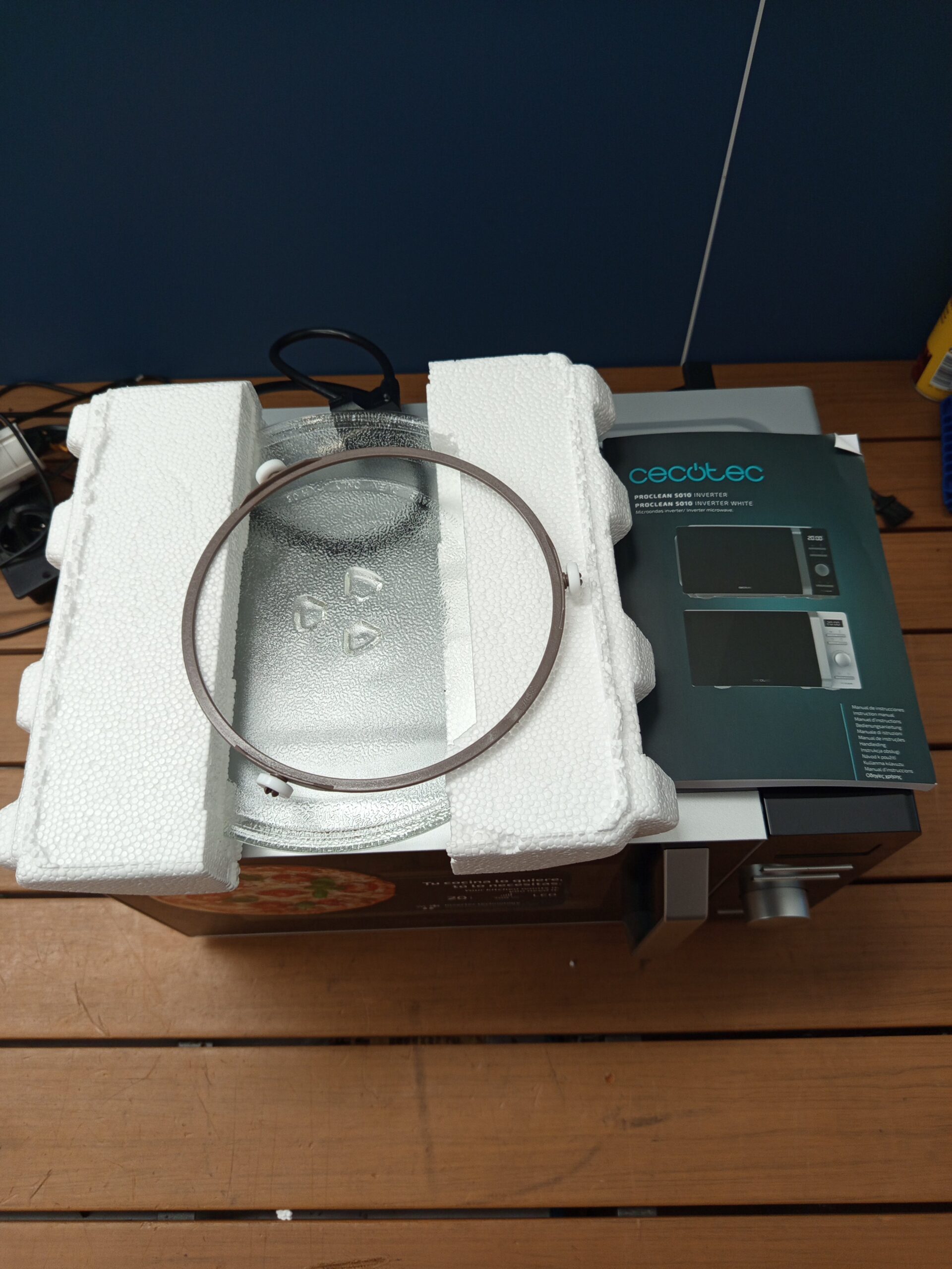 Cecotec Microondas Digital 20L Proclean 5010 Inverter. 700W, - Imagen 3