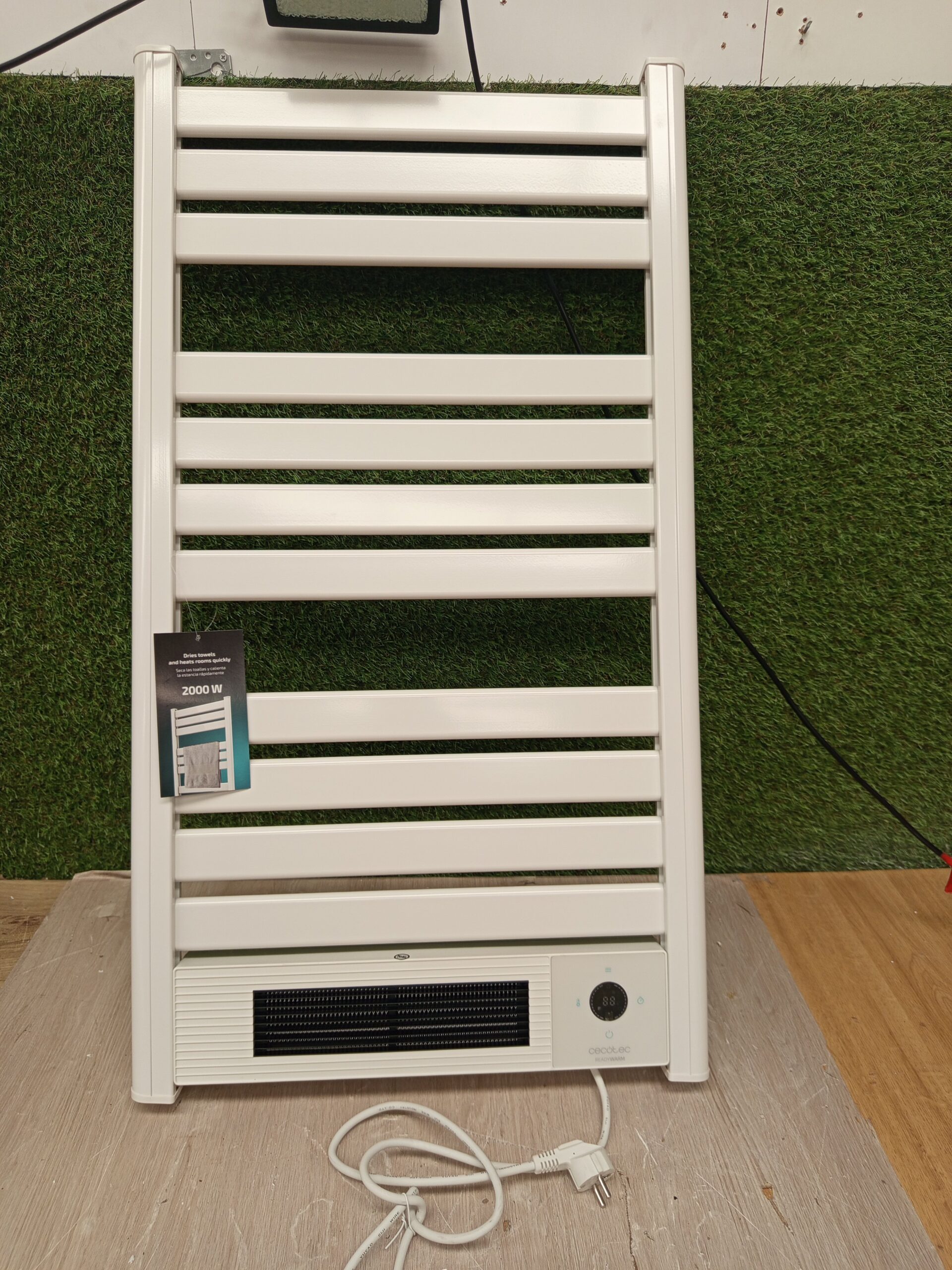 Cecotec Radiador Toallero Eléctrico 2000w. - Imagen 3