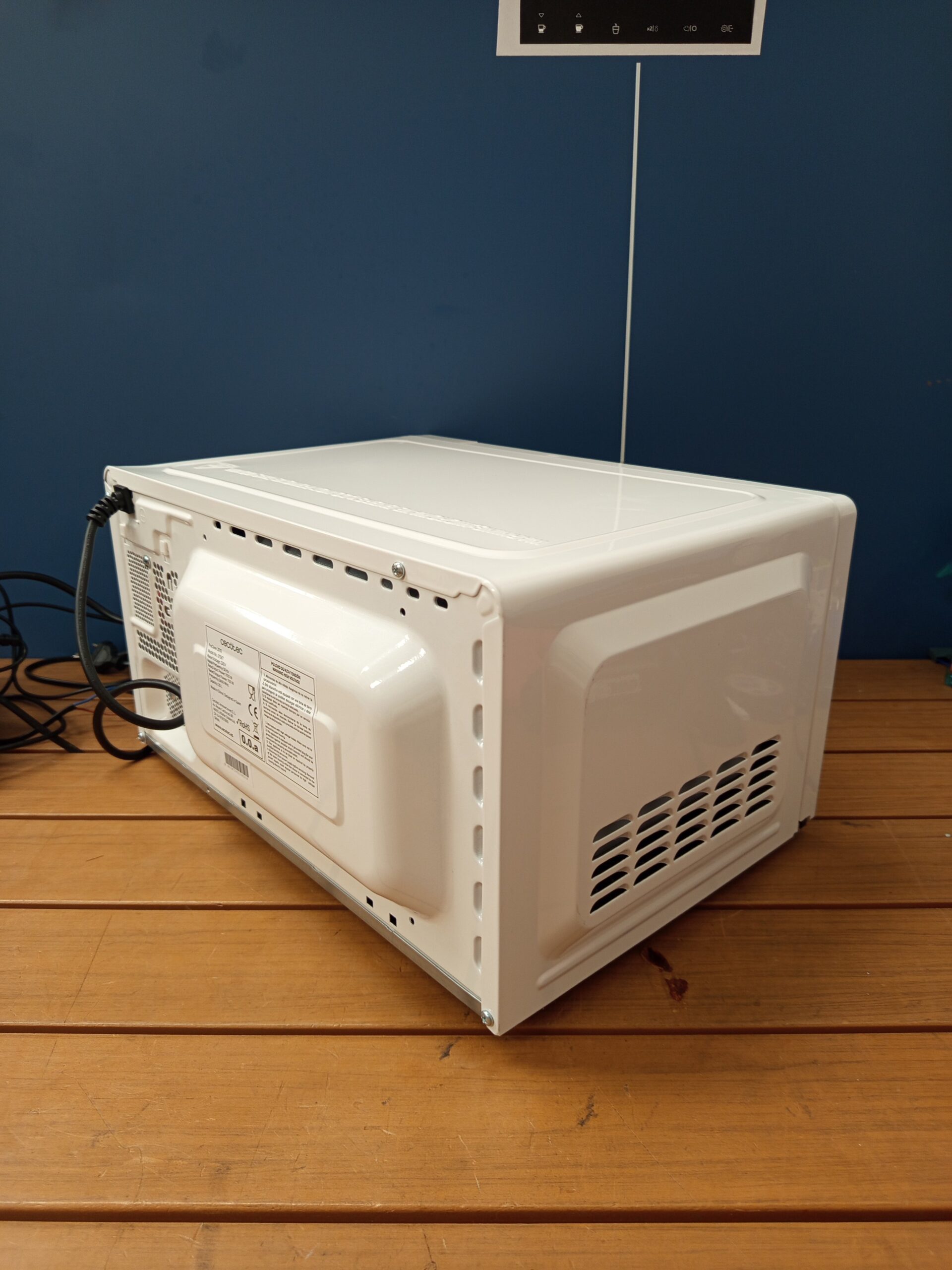 Cecotec Microondas ProClean 2010. 700 W de Potencia, 20L. - Imagen 5