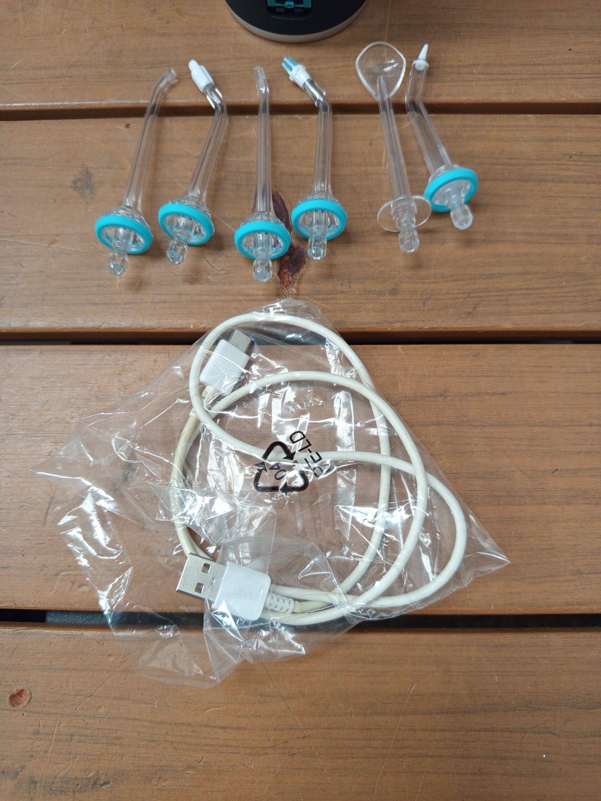 Cecotec Irrigador Bucal Portátil Bamba ToothCare 1100 Jet Liberty. - Imagen 6