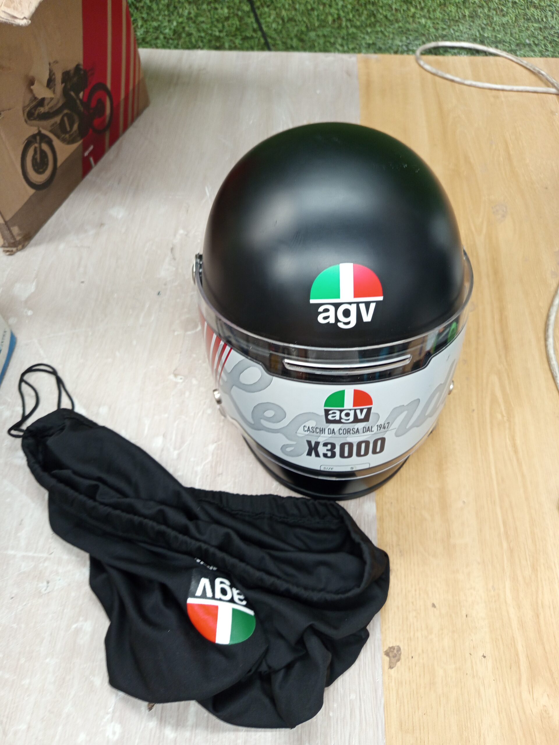 Casco de cara completa AGV X3000 Solid - Imagen 3