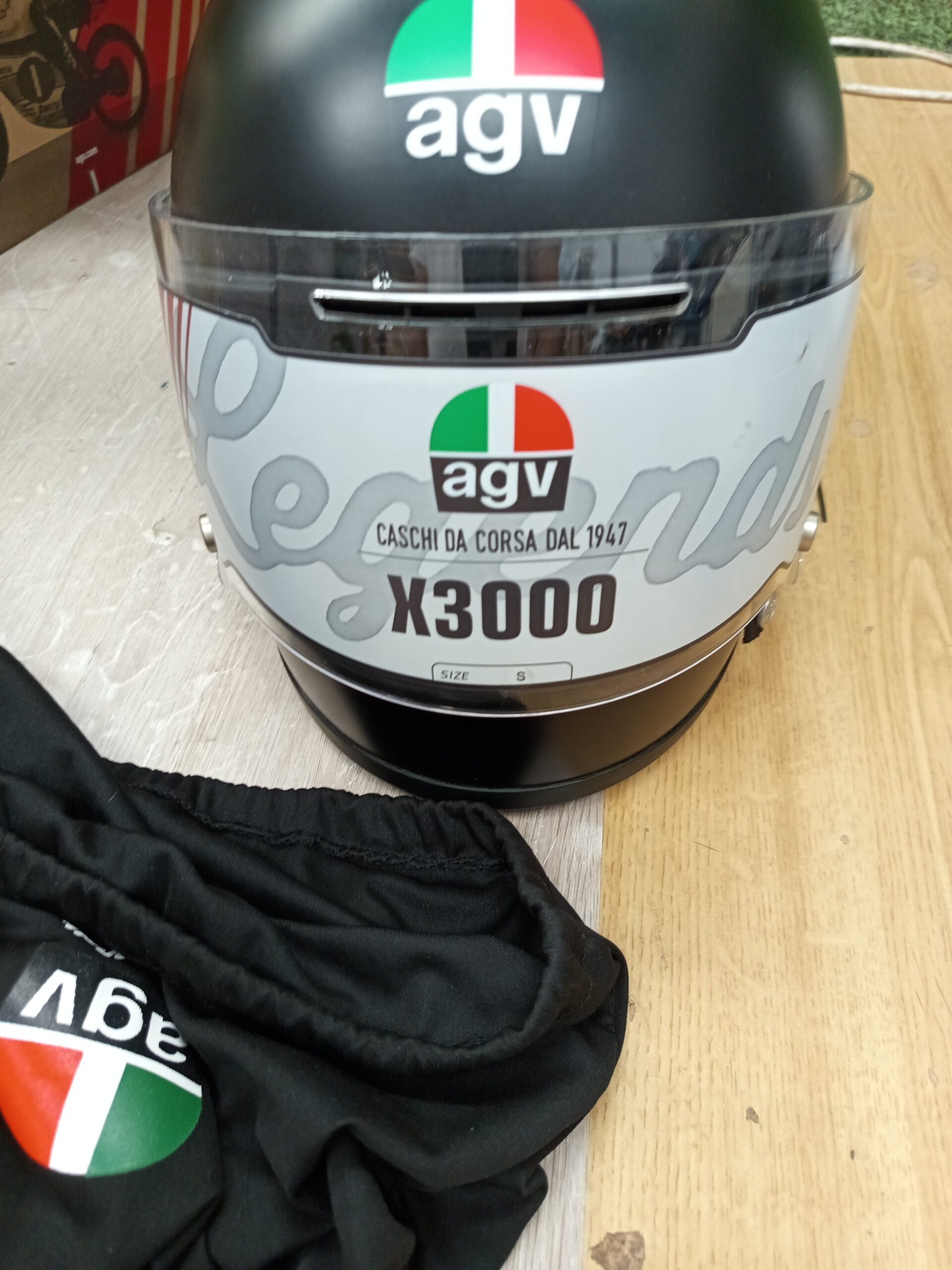 Casco de cara completa AGV X3000 Solid - Imagen 2