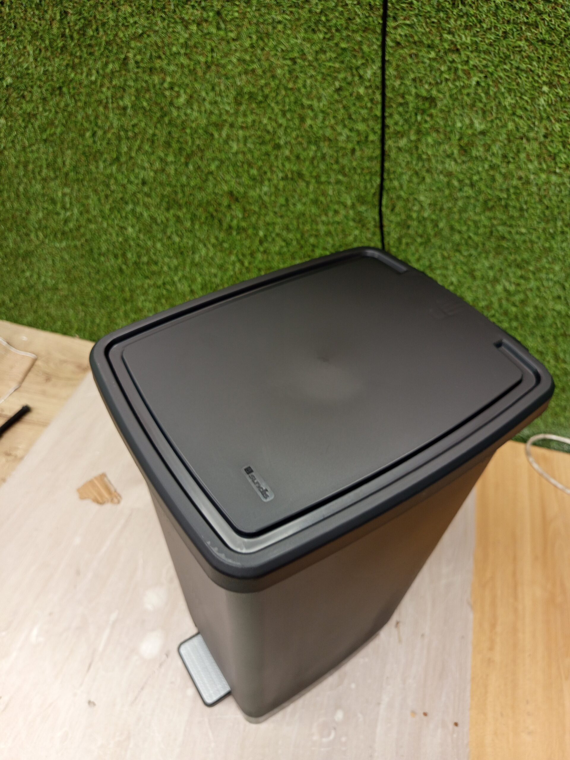 SUNDIS Flat Bin, cubo de basura con pedal, 40 L - Imagen 6
