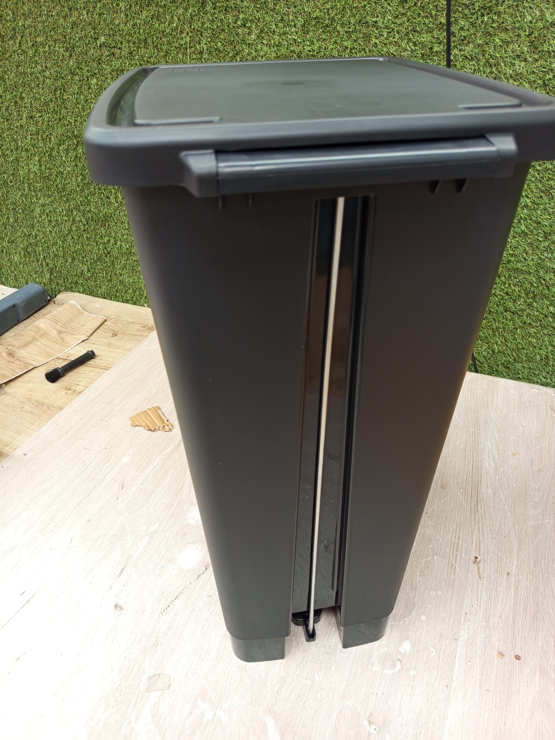 SUNDIS Flat Bin, cubo de basura con pedal, 40 L - Imagen 5