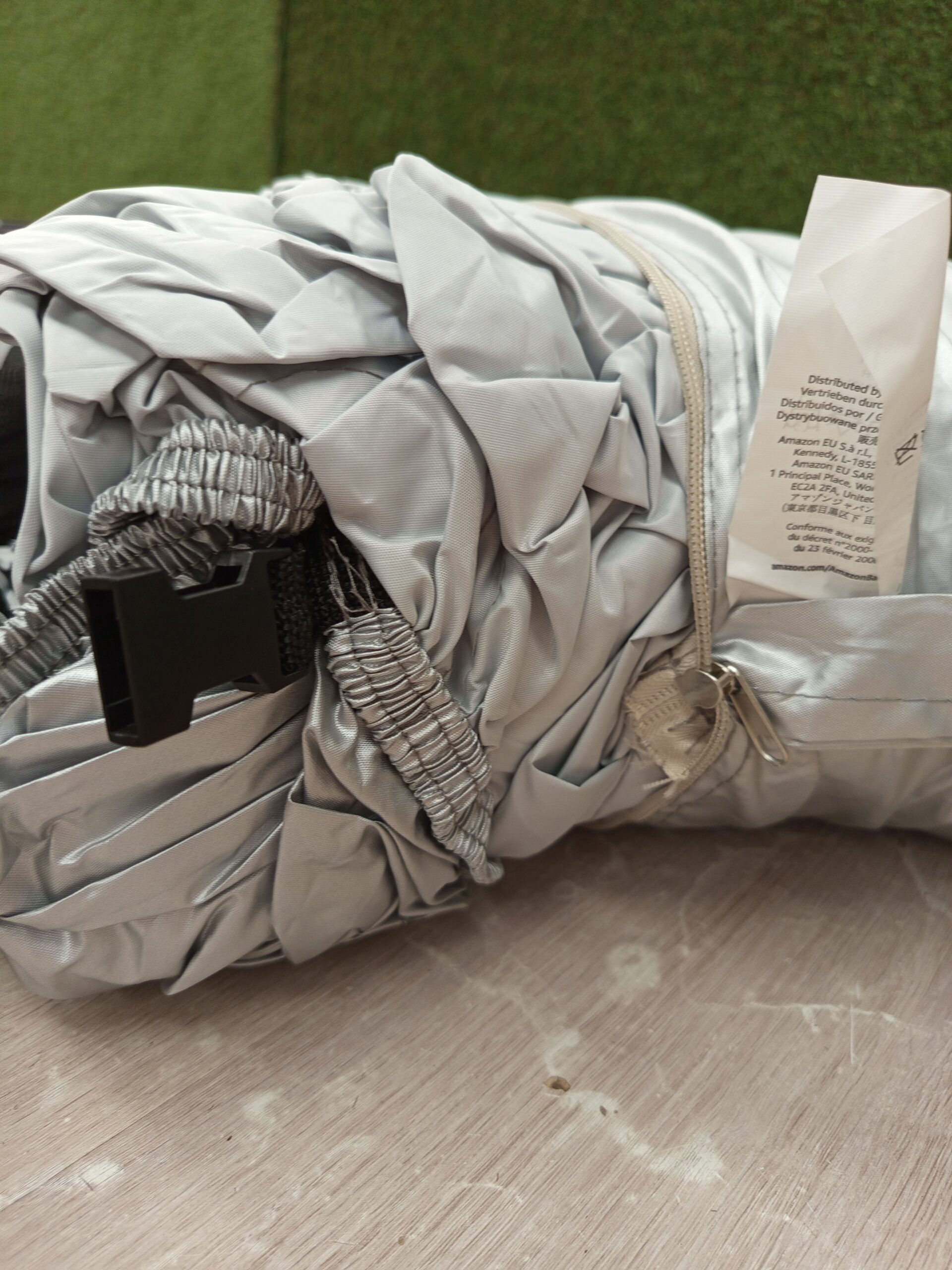 Amazon Basics – Funda resistente a la intemperie para vehículo - Imagen 3