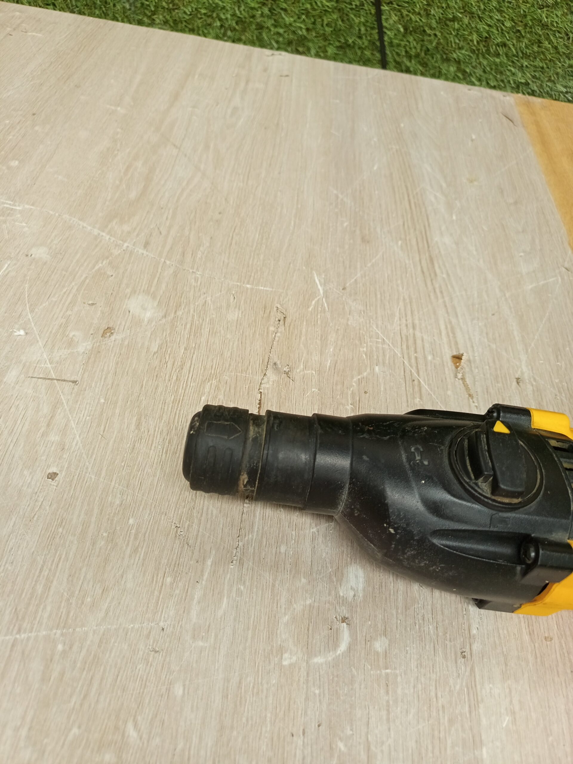 DEWALT Taladro Percutor SDS-Plus - Imagen 3