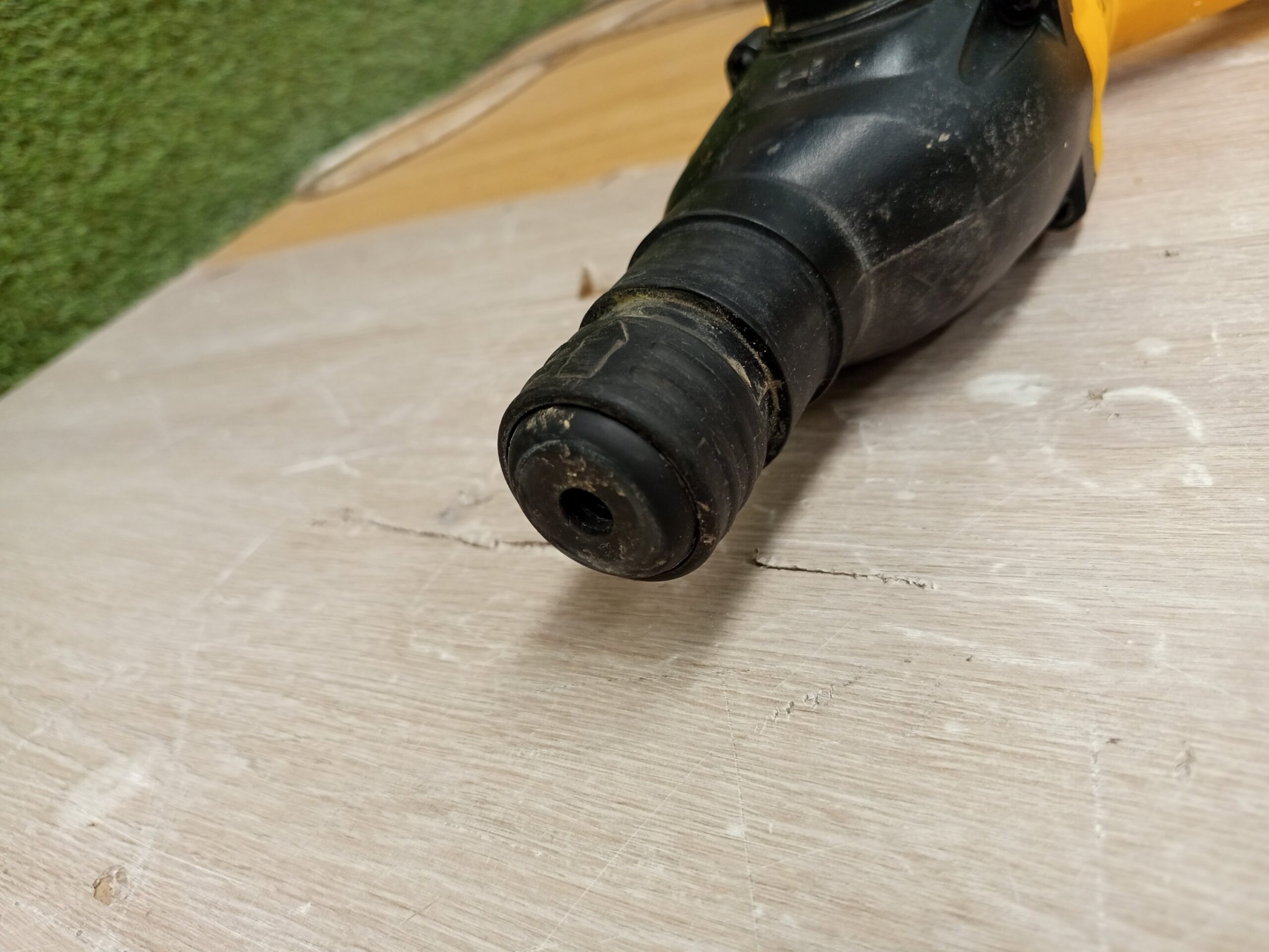 DEWALT Taladro Percutor SDS-Plus - Imagen 2
