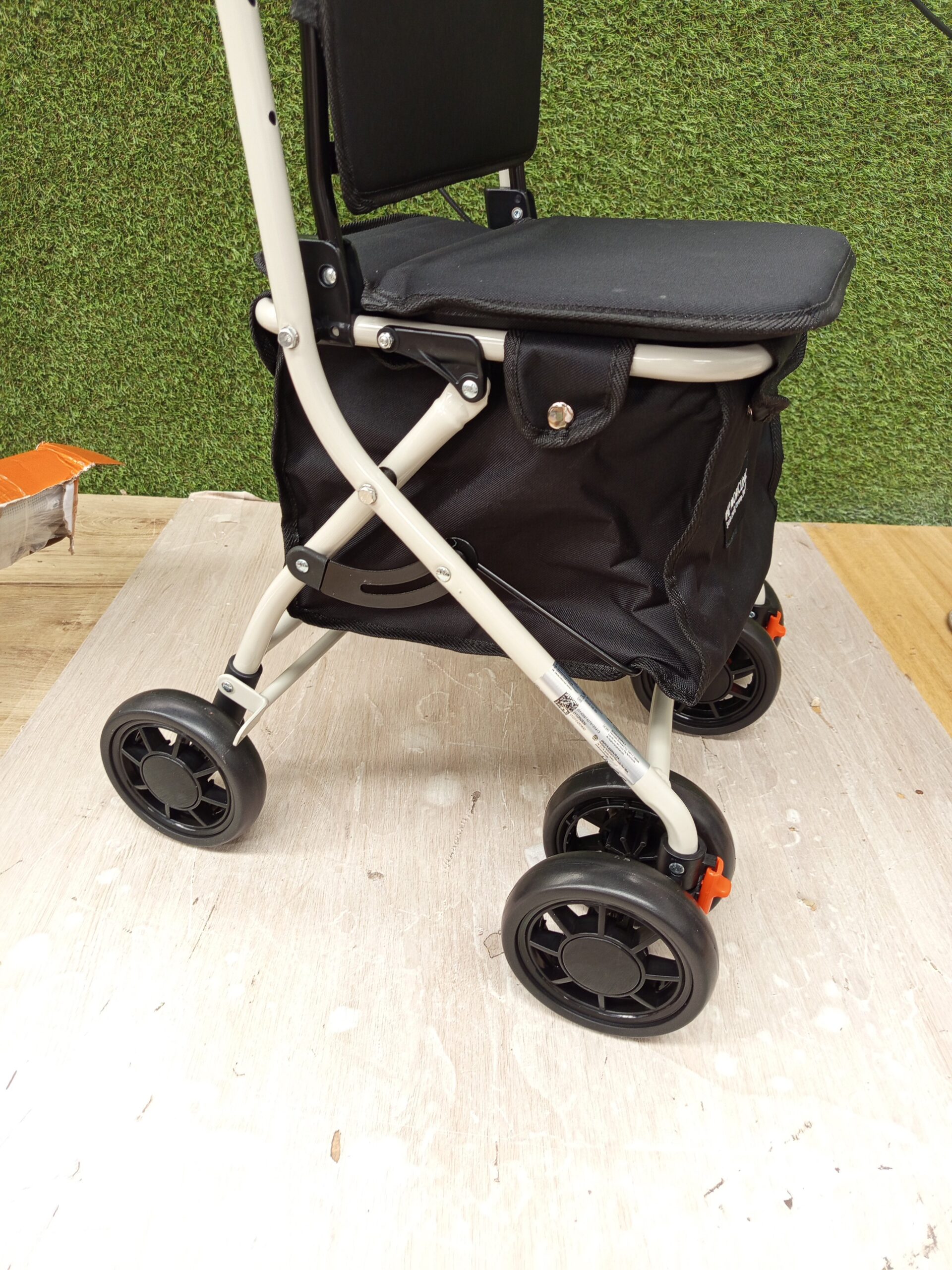 Mobiclinic Andador Plegable - Imagen 6