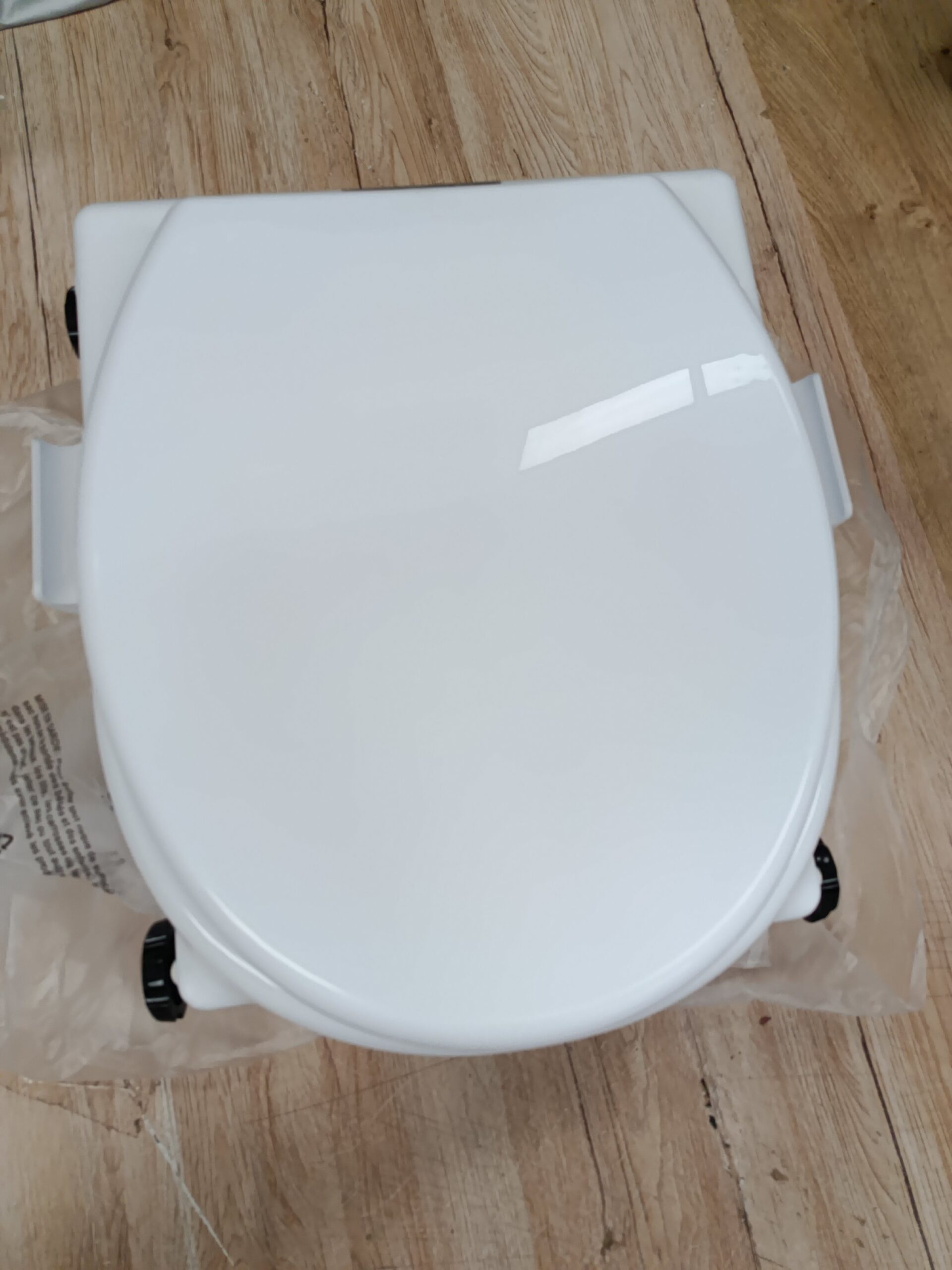 MOBICLINIC ELEVADOR WC CON REPOSABRAZOS - Imagen 5