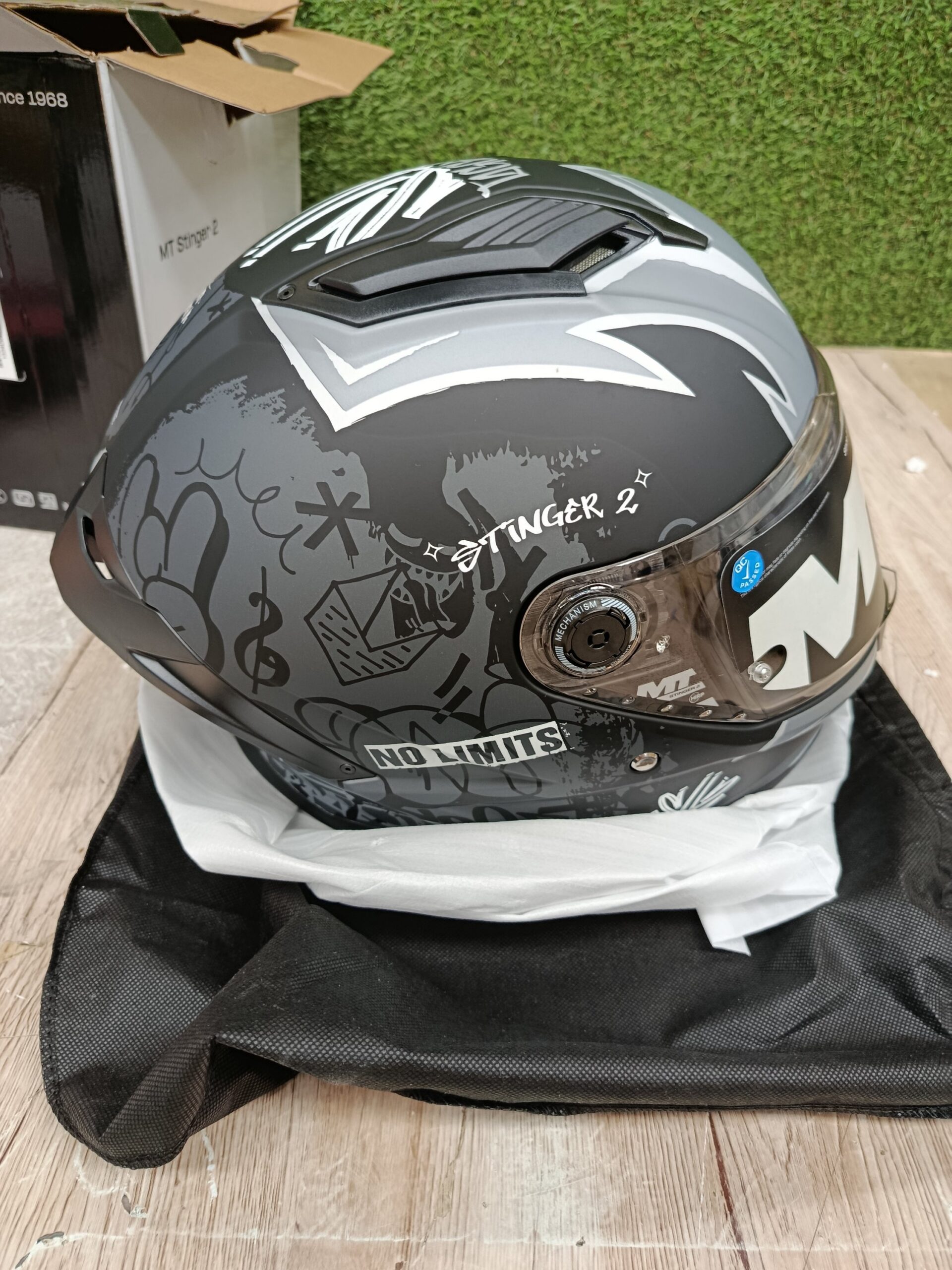 MT HELMETS STINGER 2 CASCO MOTO - Imagen 5