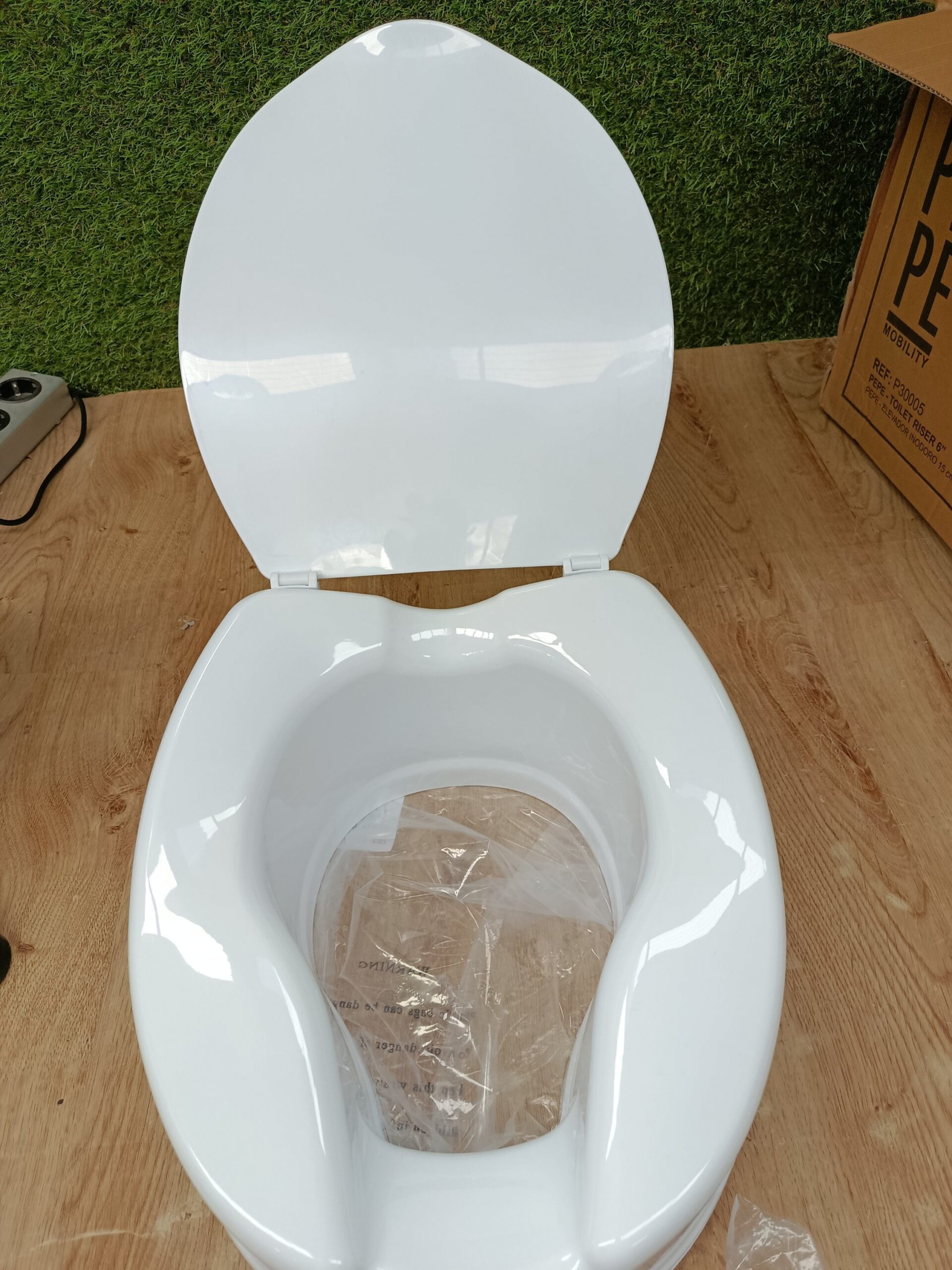 PEPE Mobility Elevador WC Adulto con Tapa 15cm - Imagen 4