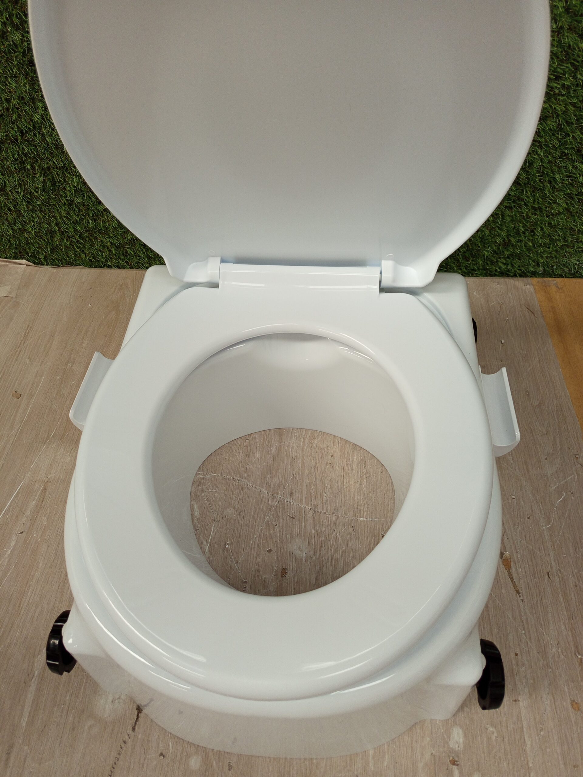 Elevador WC Con tapa - Imagen 7