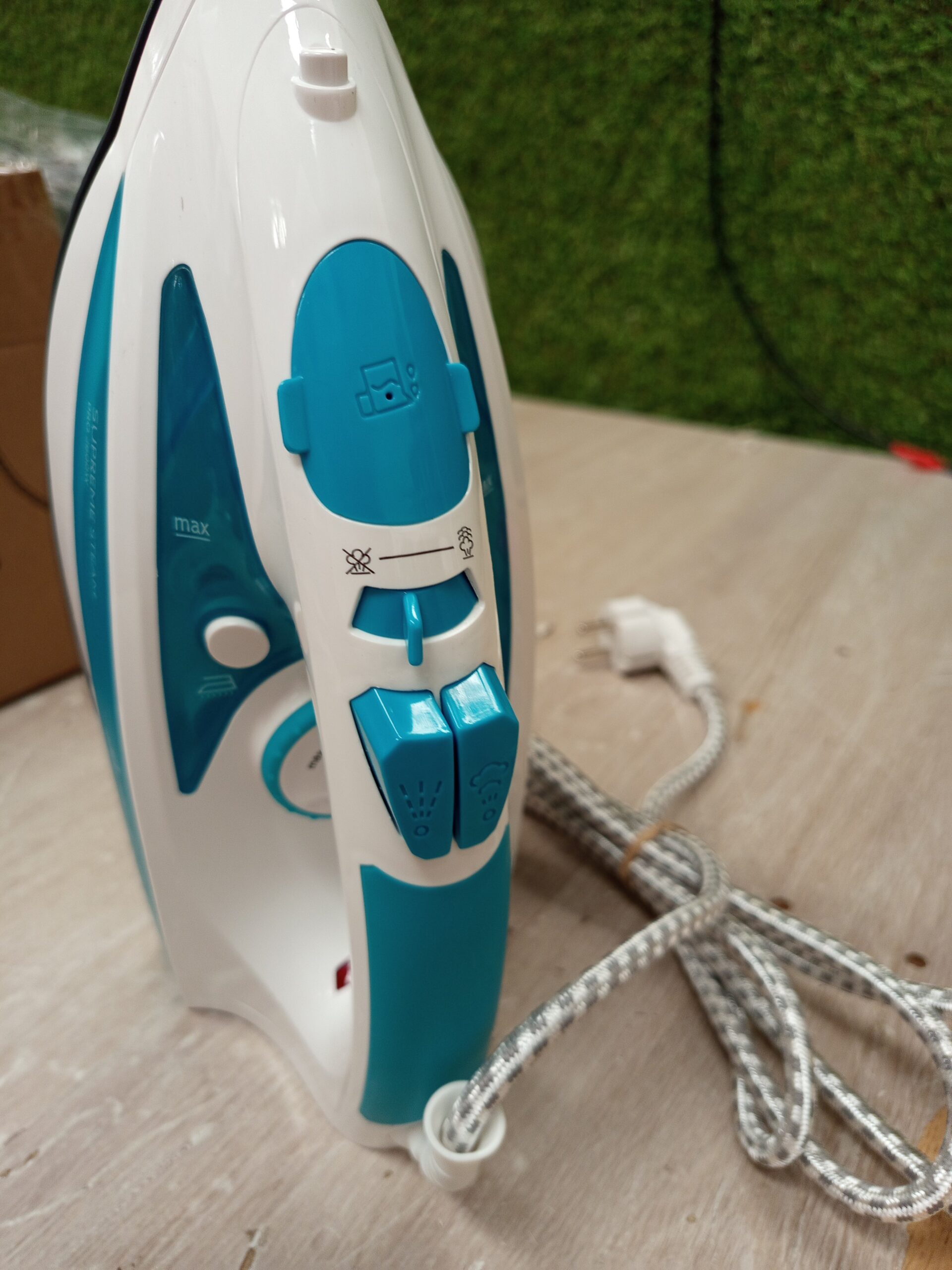 Russell Hobbs Plancha de Vapor Steam Glide Pro - Imagen 8