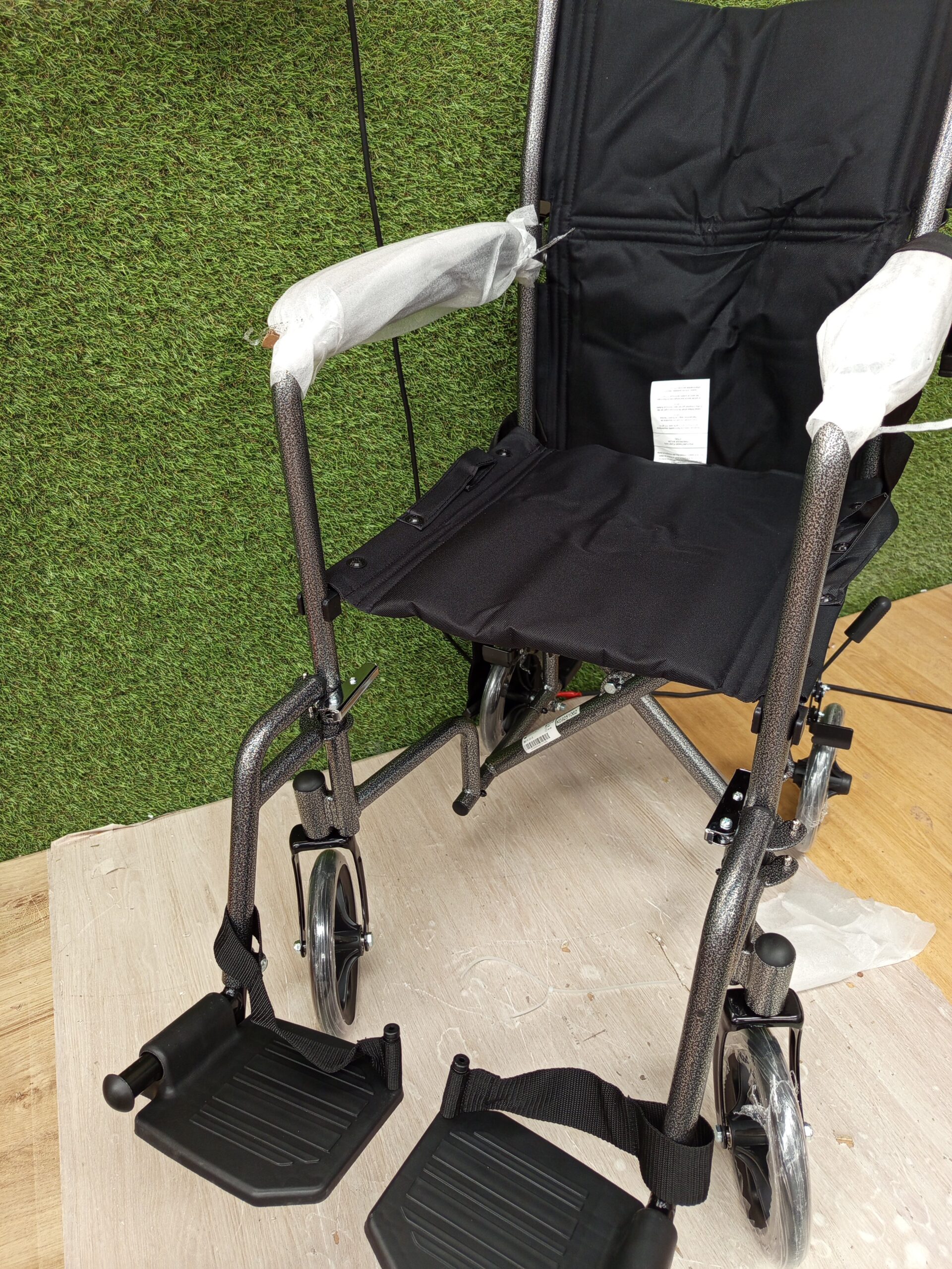 Silla de Ruedas Estrecha para Casa - Imagen 8