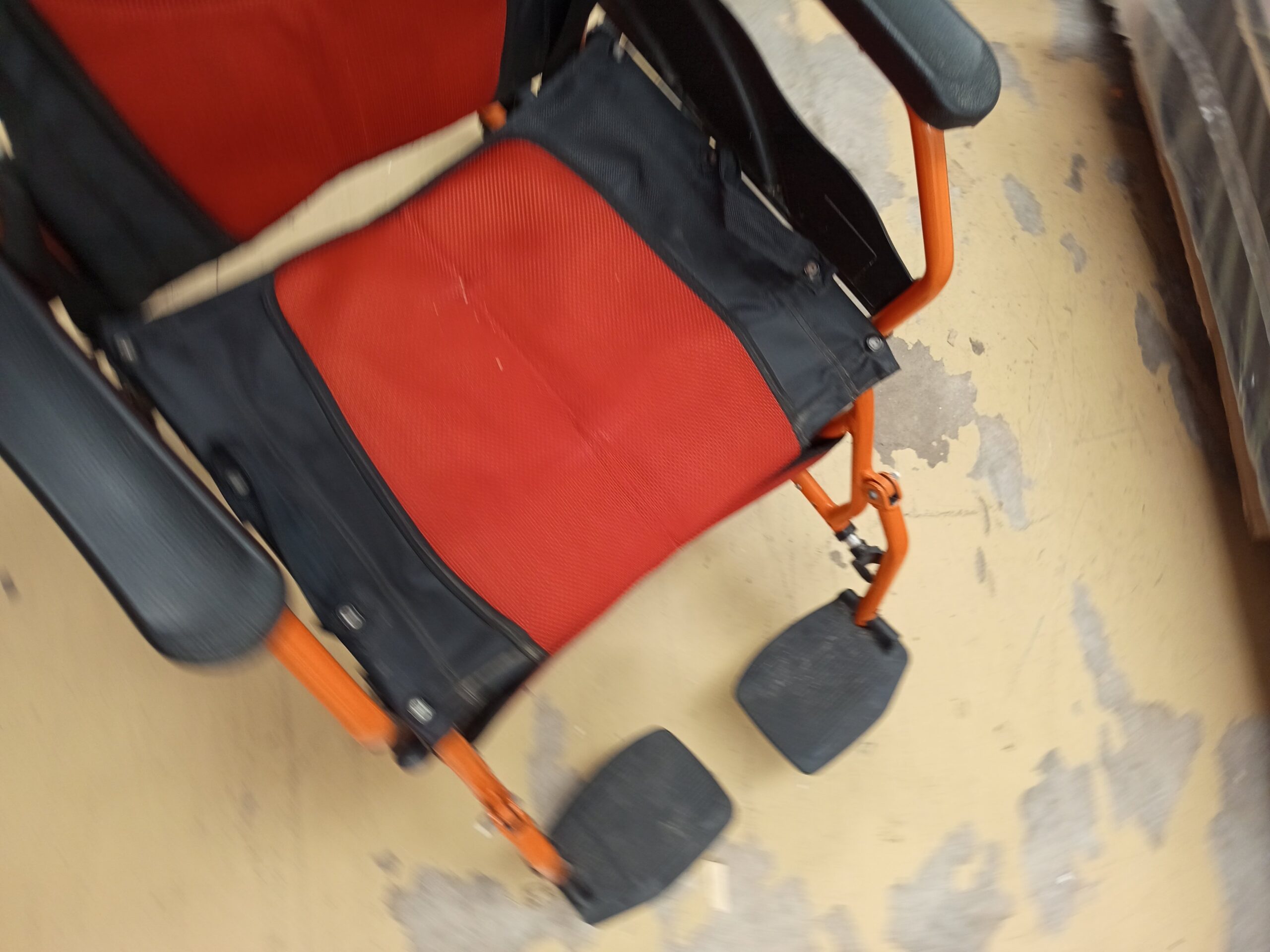 Mobiclinic Silla de ruedas, Plegable - Imagen 3