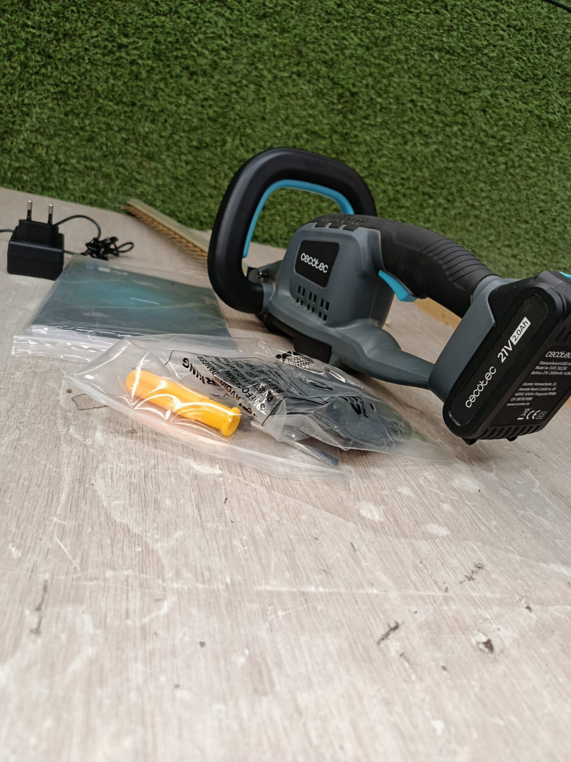 cecotec cortasetos a batería - Imagen 5