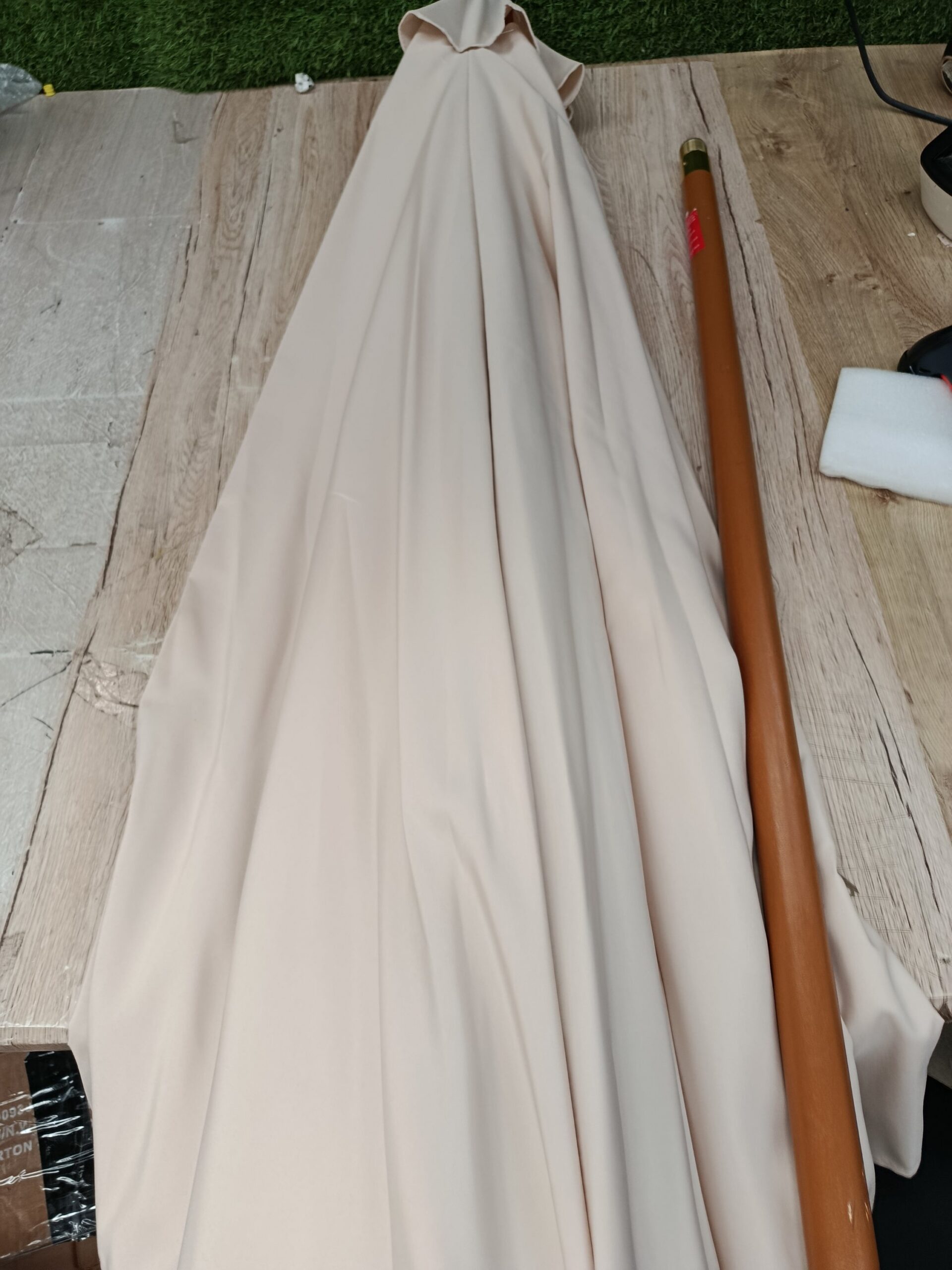 SOMBRILLA DE MADERA
COSTWAY NP10752BE - Imagen 7