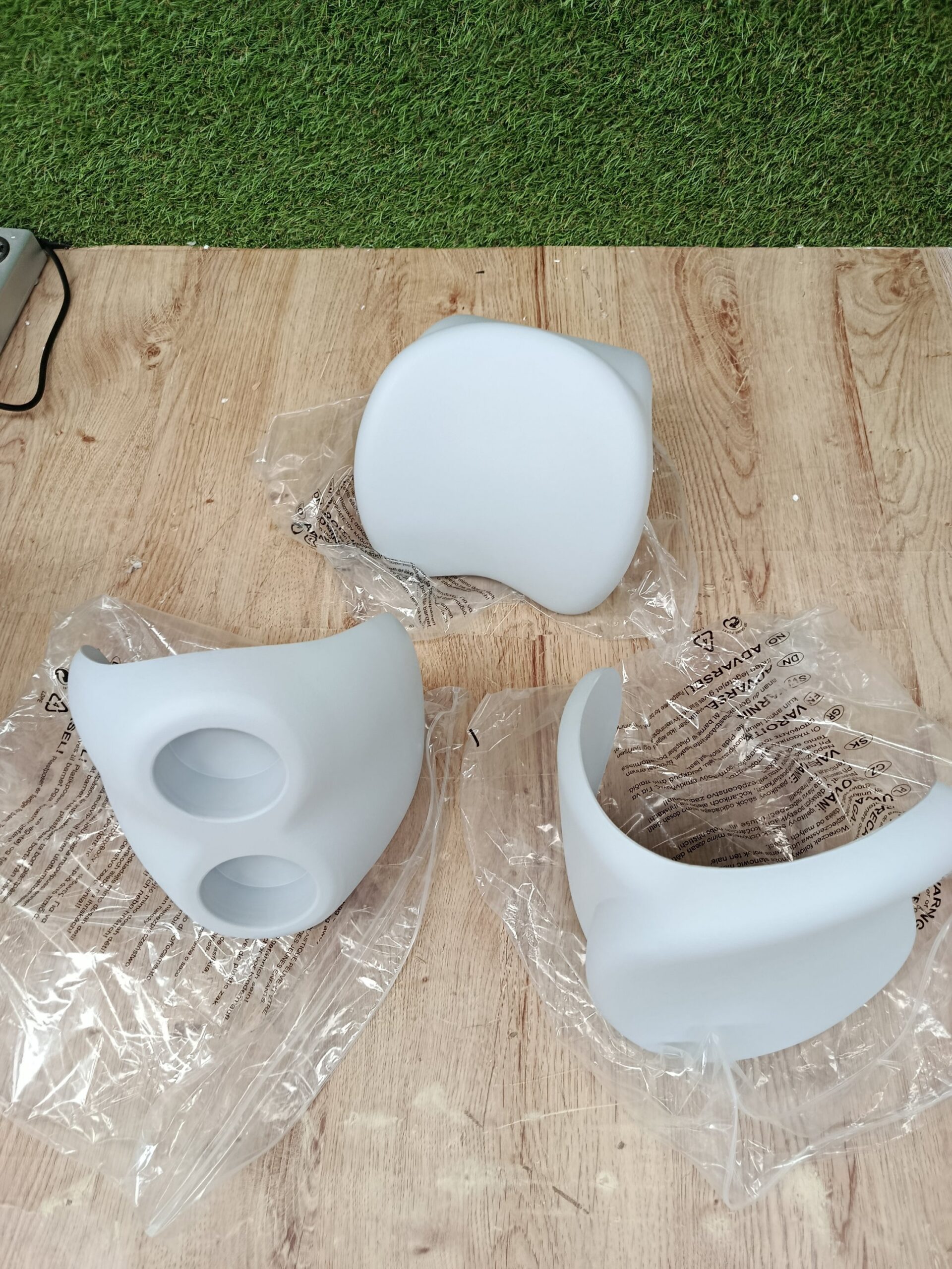 Alice's Garden - Reposacabezas + portavasos para SPA Hinchable - Imagen 4