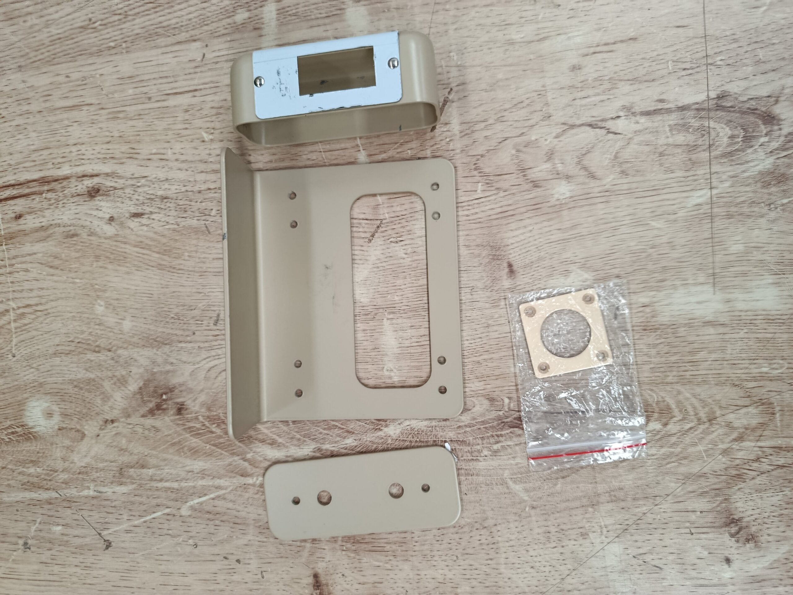 Yale Cerradura eléctrica de sobreponer para puertas - Imagen 5