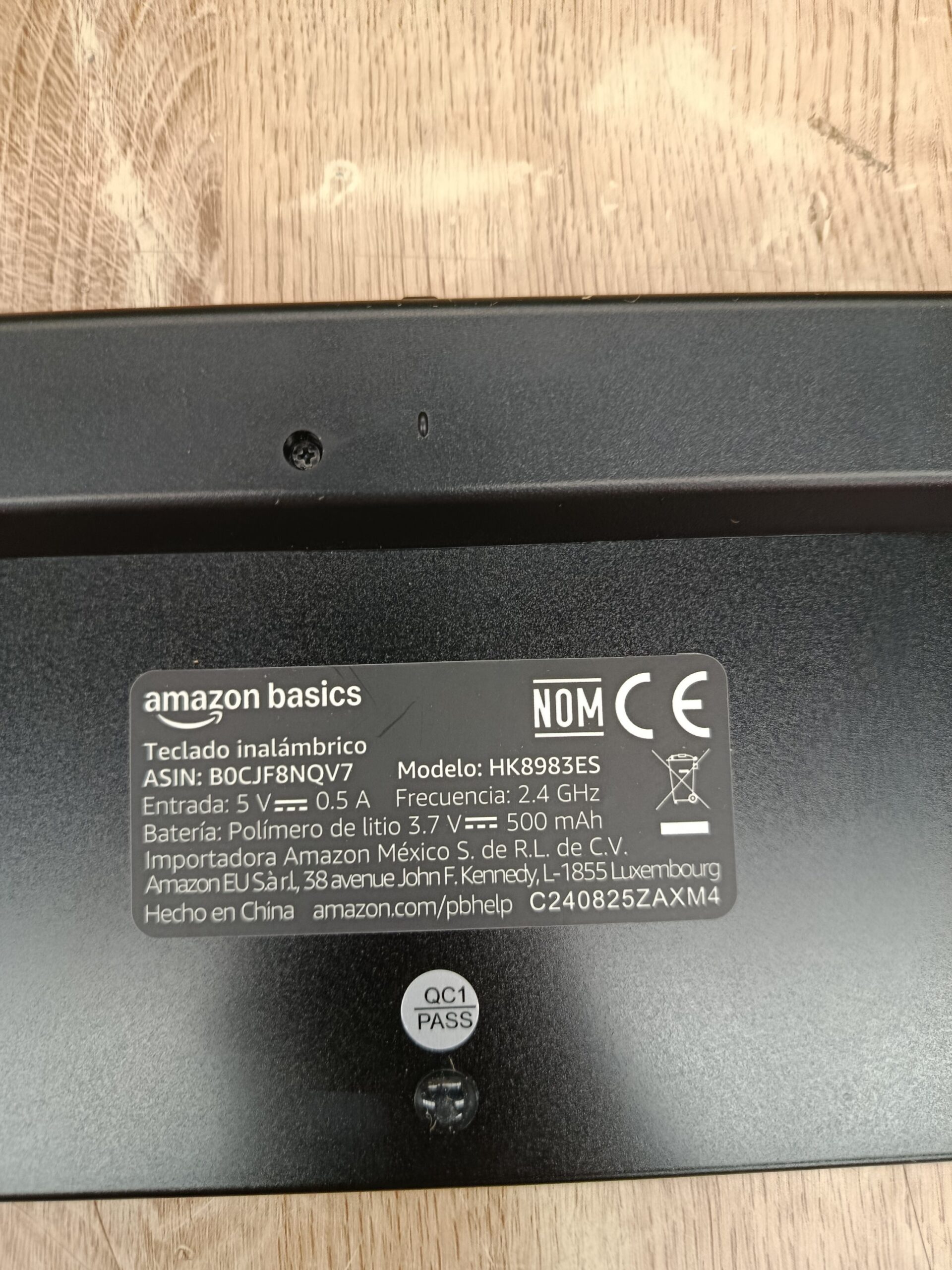 Amazon Basics Teclado ultrafino de tamaño completo y ratón inalámbrico - Imagen 4