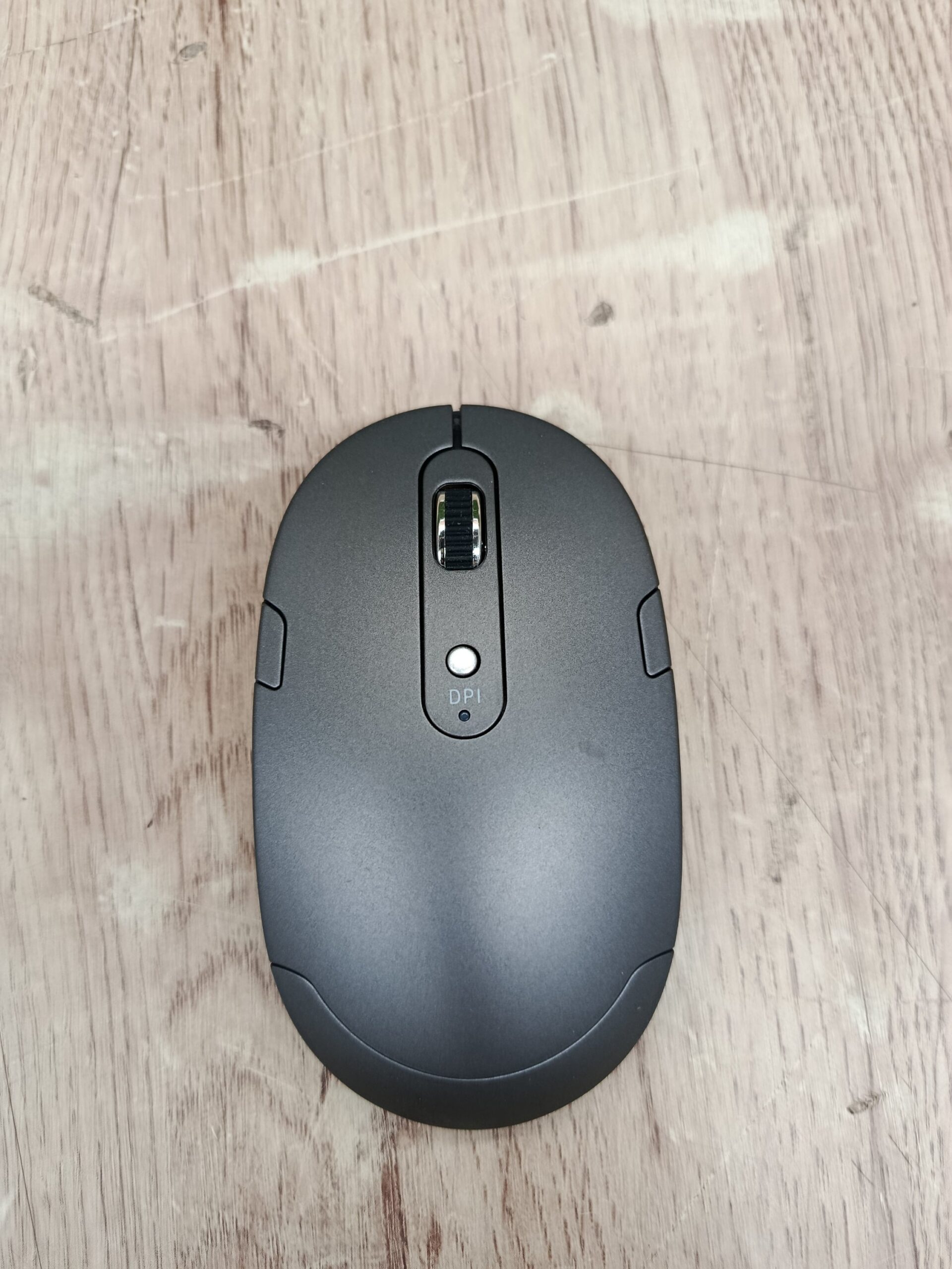 Amazon Basics Teclado ultrafino de tamaño completo y ratón inalámbrico - Imagen 6