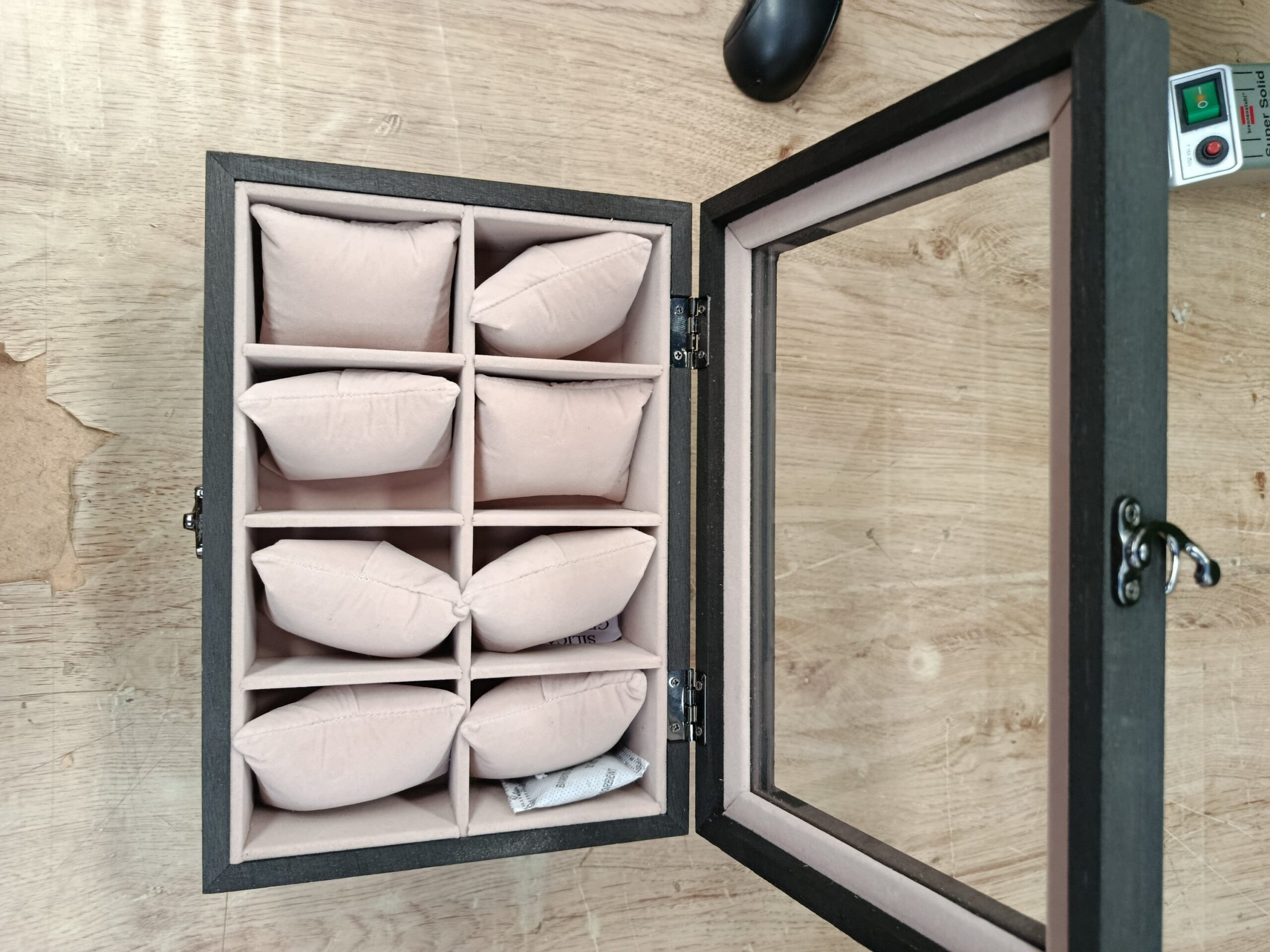 SONGMICS JOW008B01Caja de Relojes de Madera con 8 Ranuras - Imagen 5