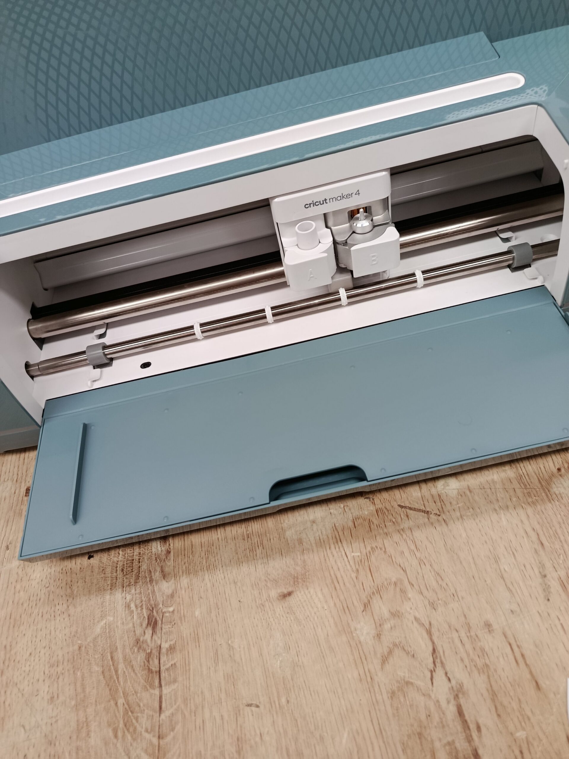 Cricut Maker 4 Paquete Esencial - Imagen 5