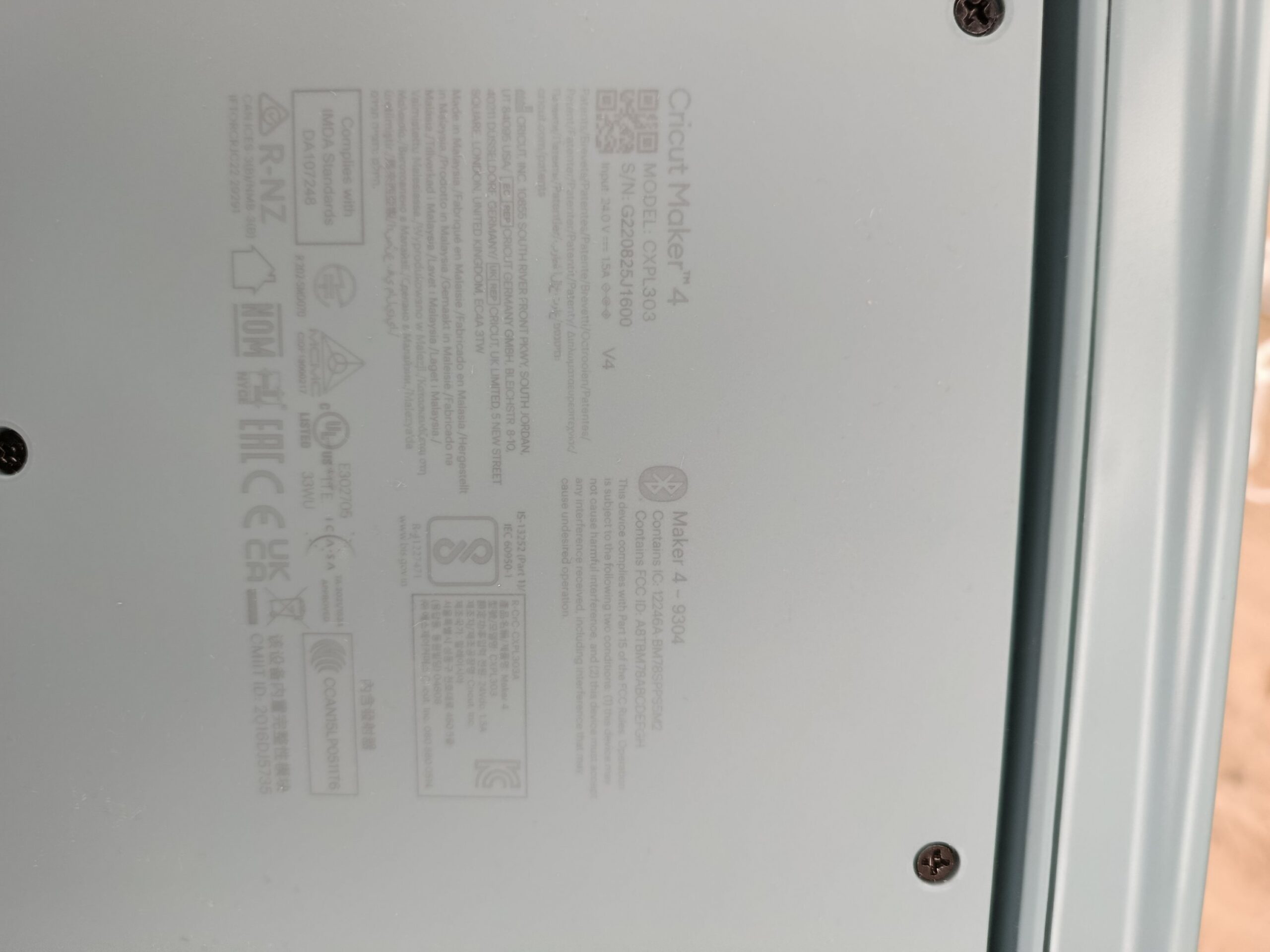 Cricut Maker 4 Paquete Esencial - Imagen 4