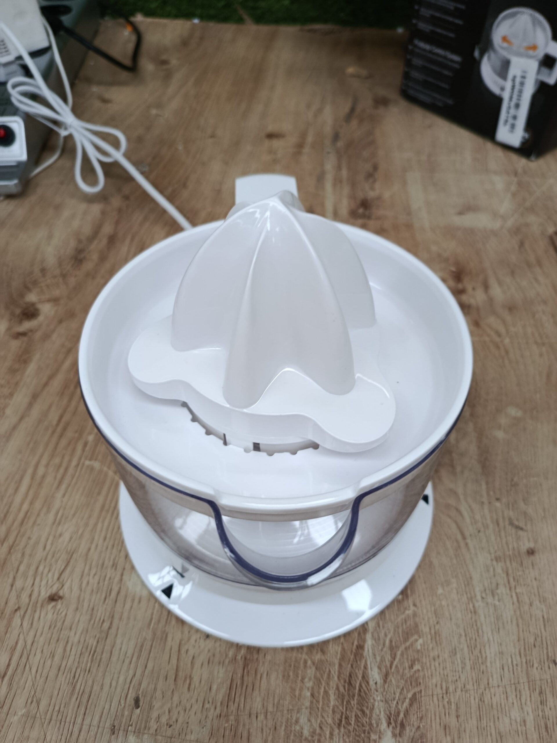 Braun CJ3000 WH - Exprimidor Eléctrico de Naranjas - Imagen 3