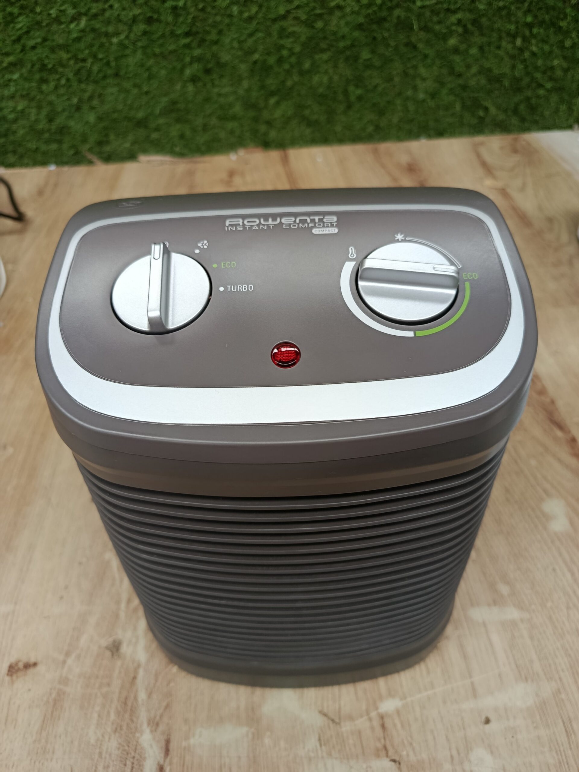 Rowenta Instant Comfort Compact - Calefactor 2400W - Imagen 3