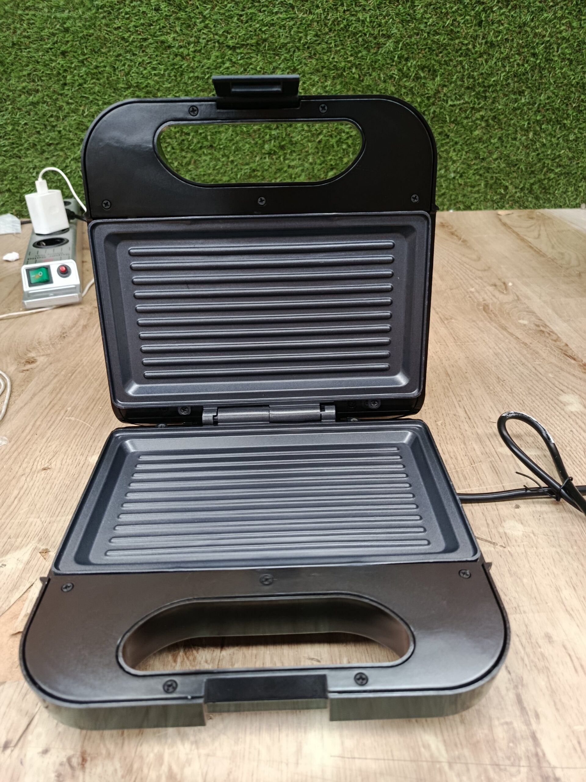 Grunkel Sandwichera con Grill - Imagen 5