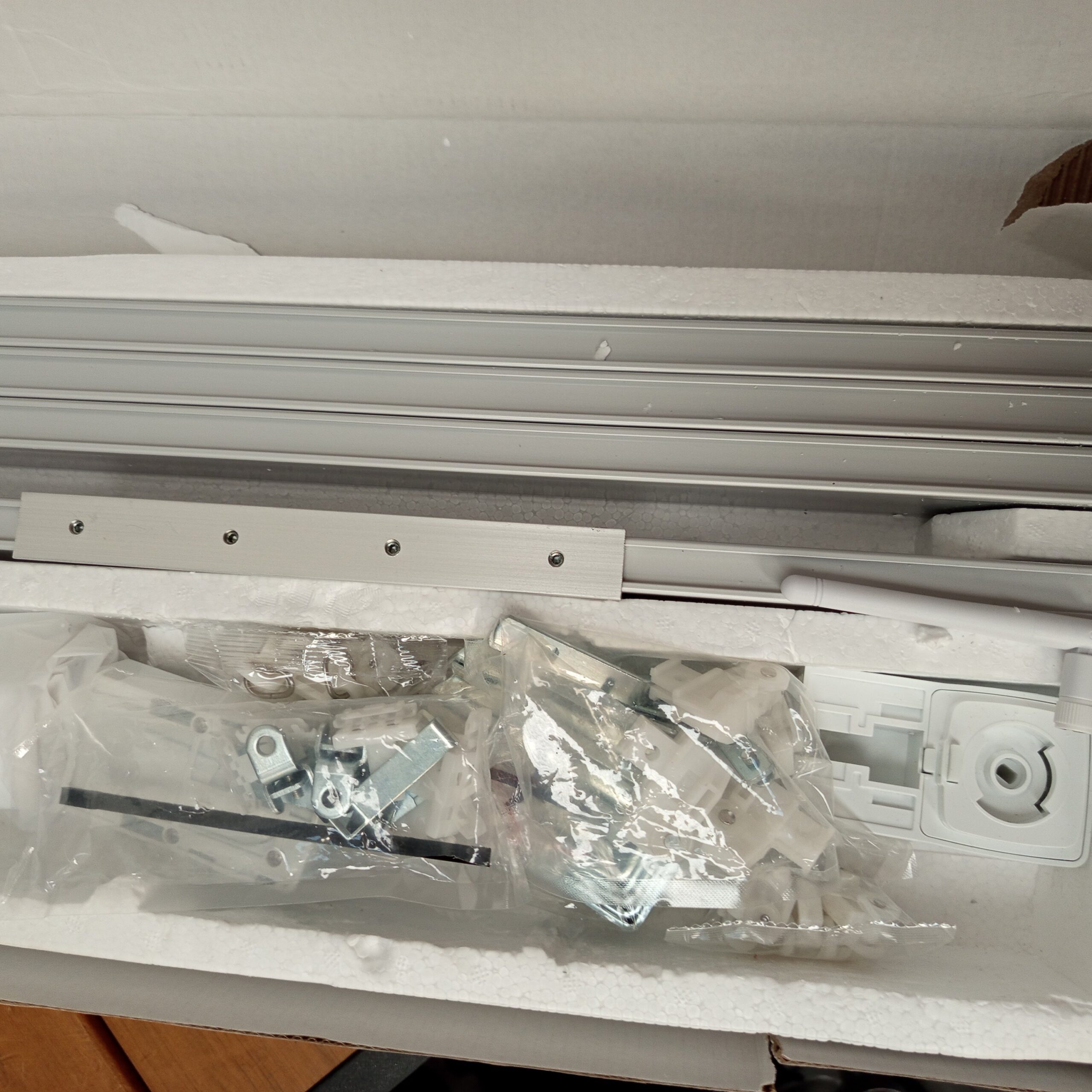 Riel Motorizado Wifi para Cortinas 4.2M - ABALON - Imagen 3