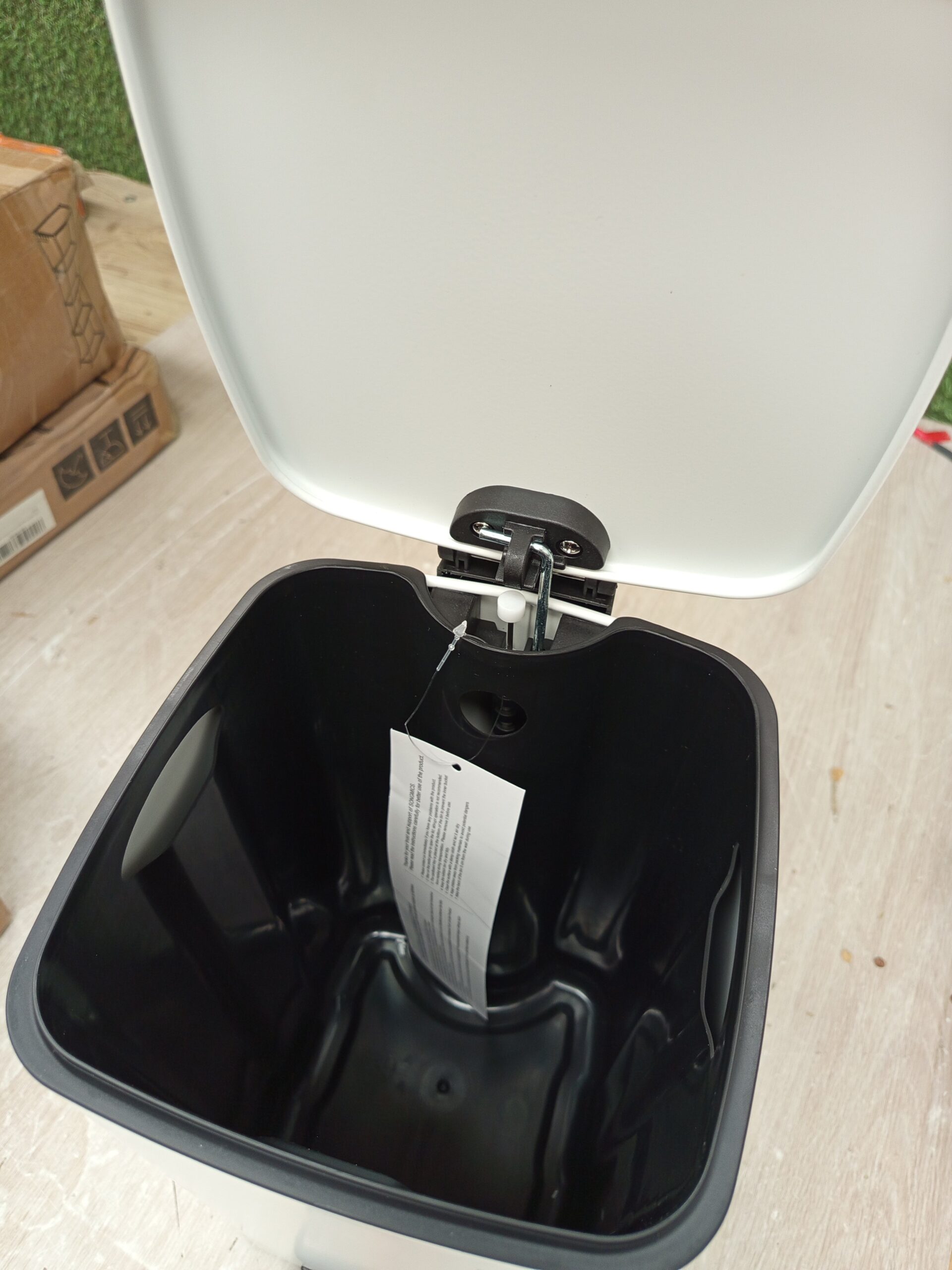 SONGMICS Cubo de baño LTB560W05 - Imagen 5