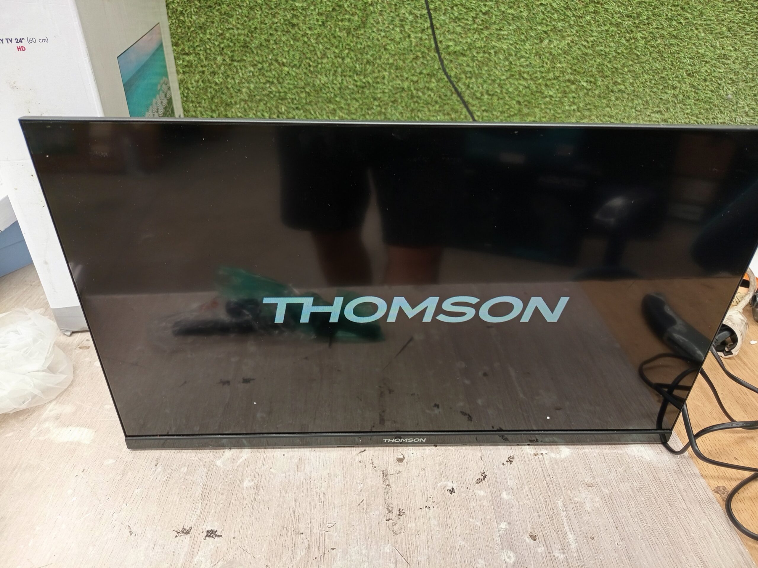 THOMSON TV 24 Pulgadas - Imagen 3