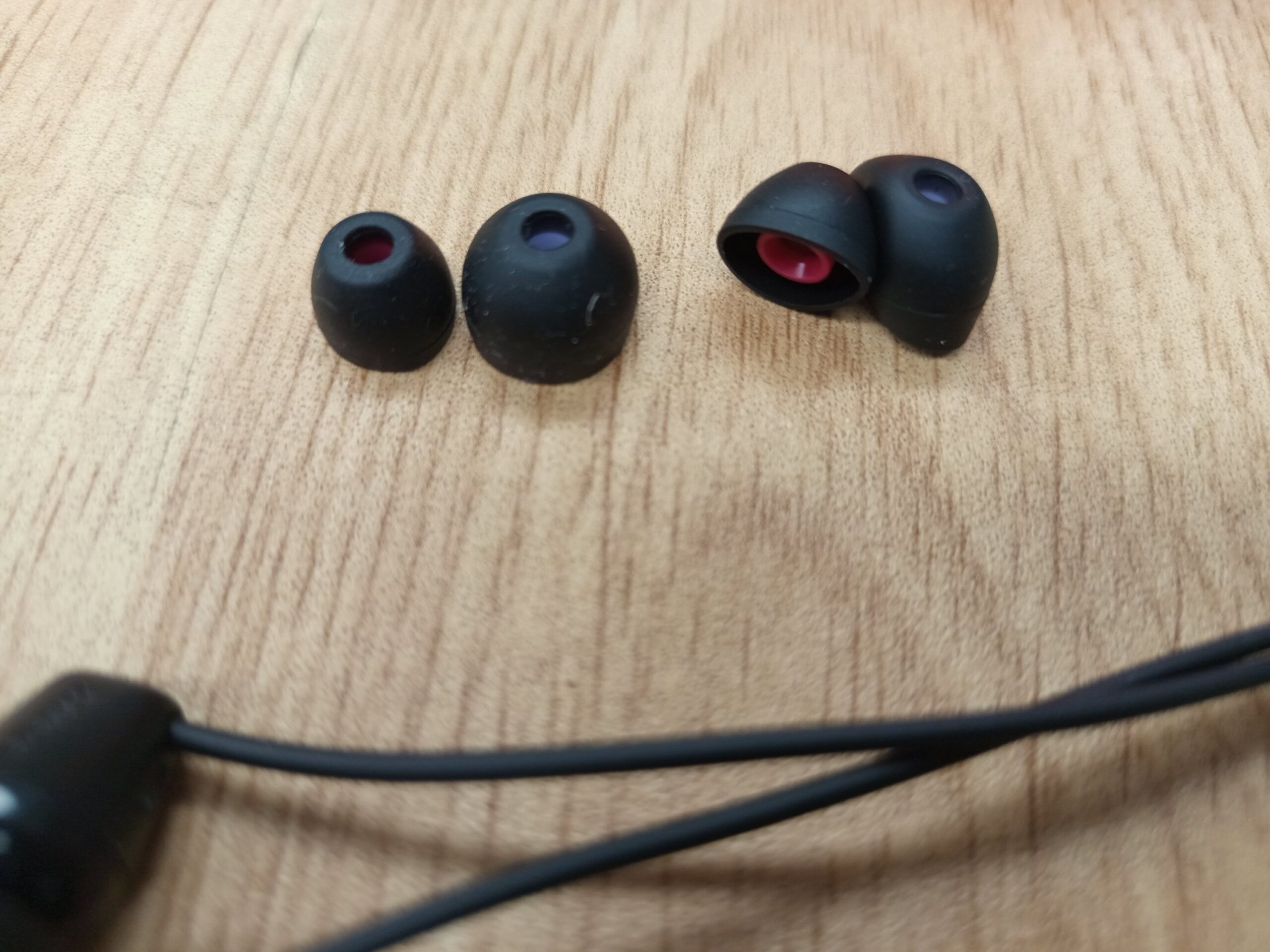 Sony WIC100 - Auriculares Internos Inalámbricos - Imagen 2