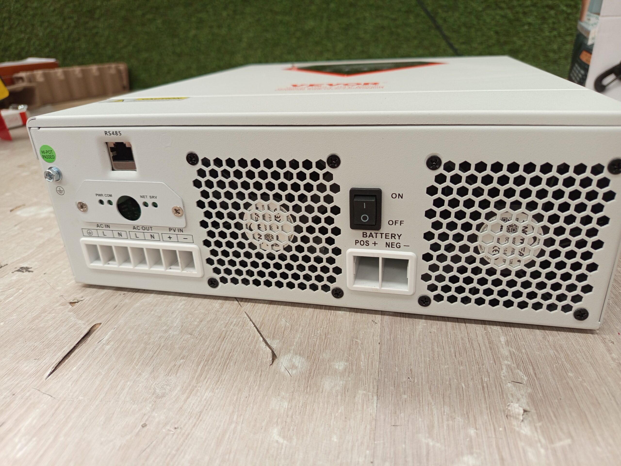 VEVOR 3500 W Inversor Solar Híbrido - Imagen 2