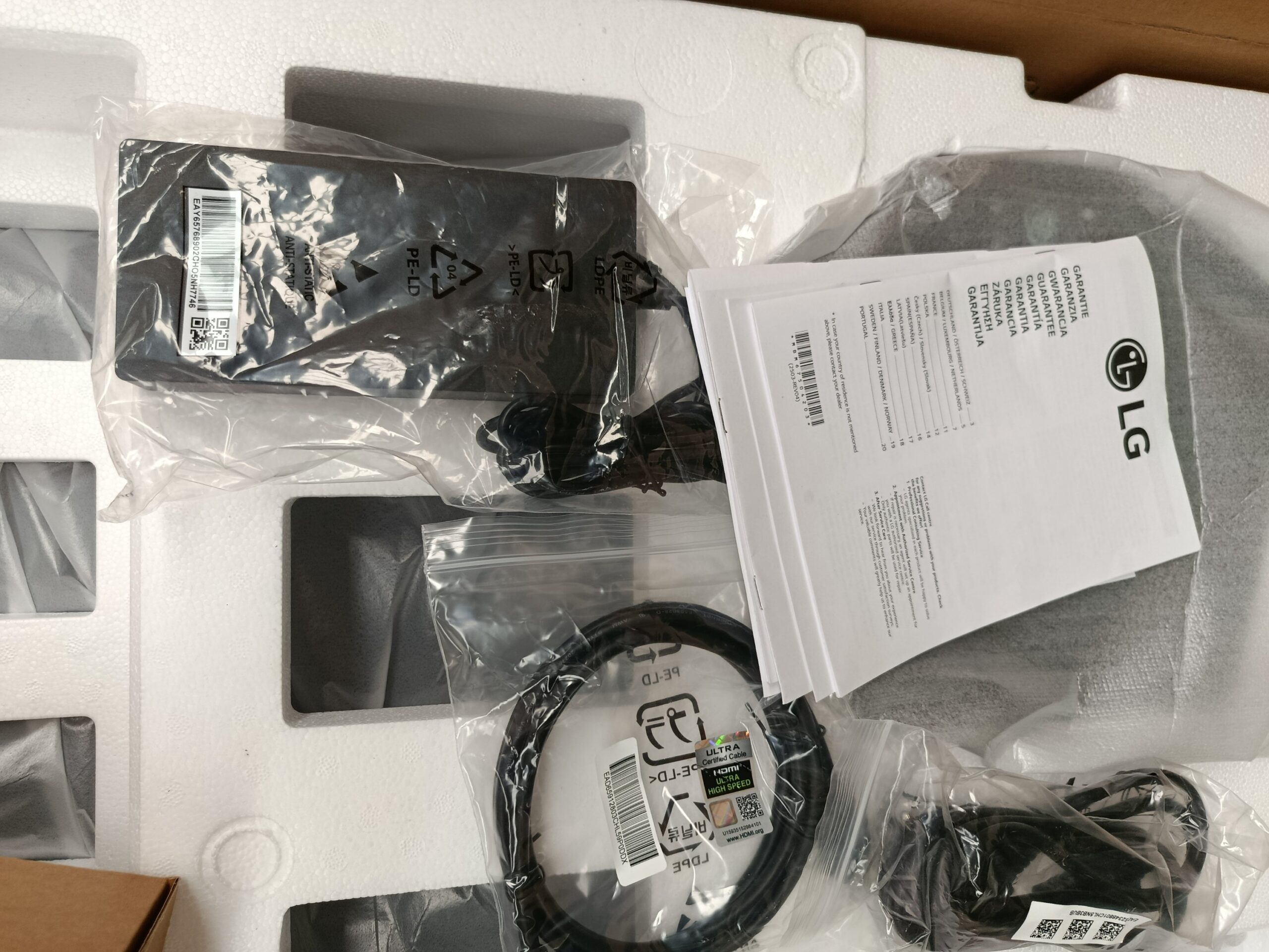 LG MONITOR GAMING ULTRAGEAR OLED 32 pulgadas - Imagen 10