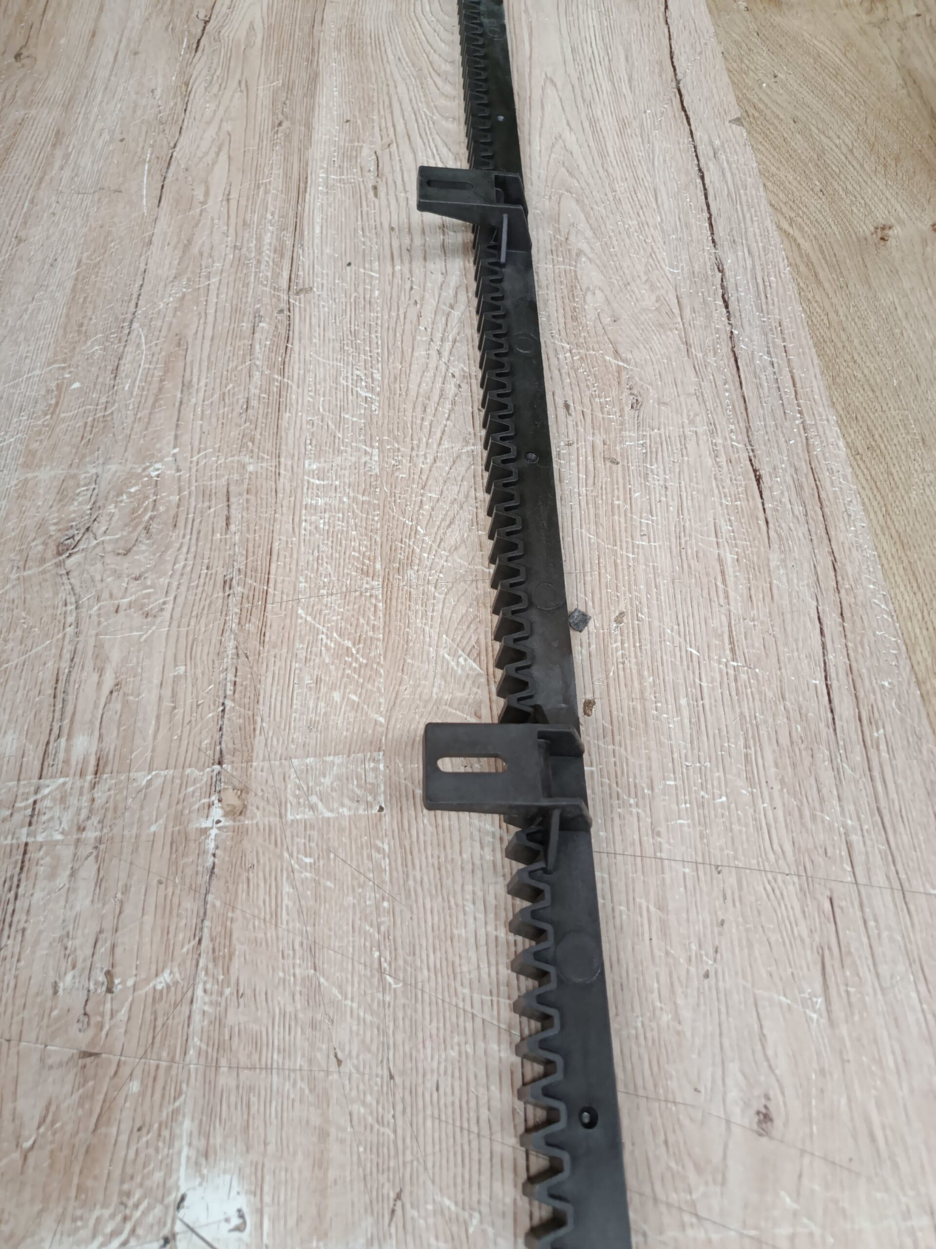 SOMFY MEDIDOR DE BATIDOS BAJO PARA PUERTAS CORREDERAS - Imagen 3