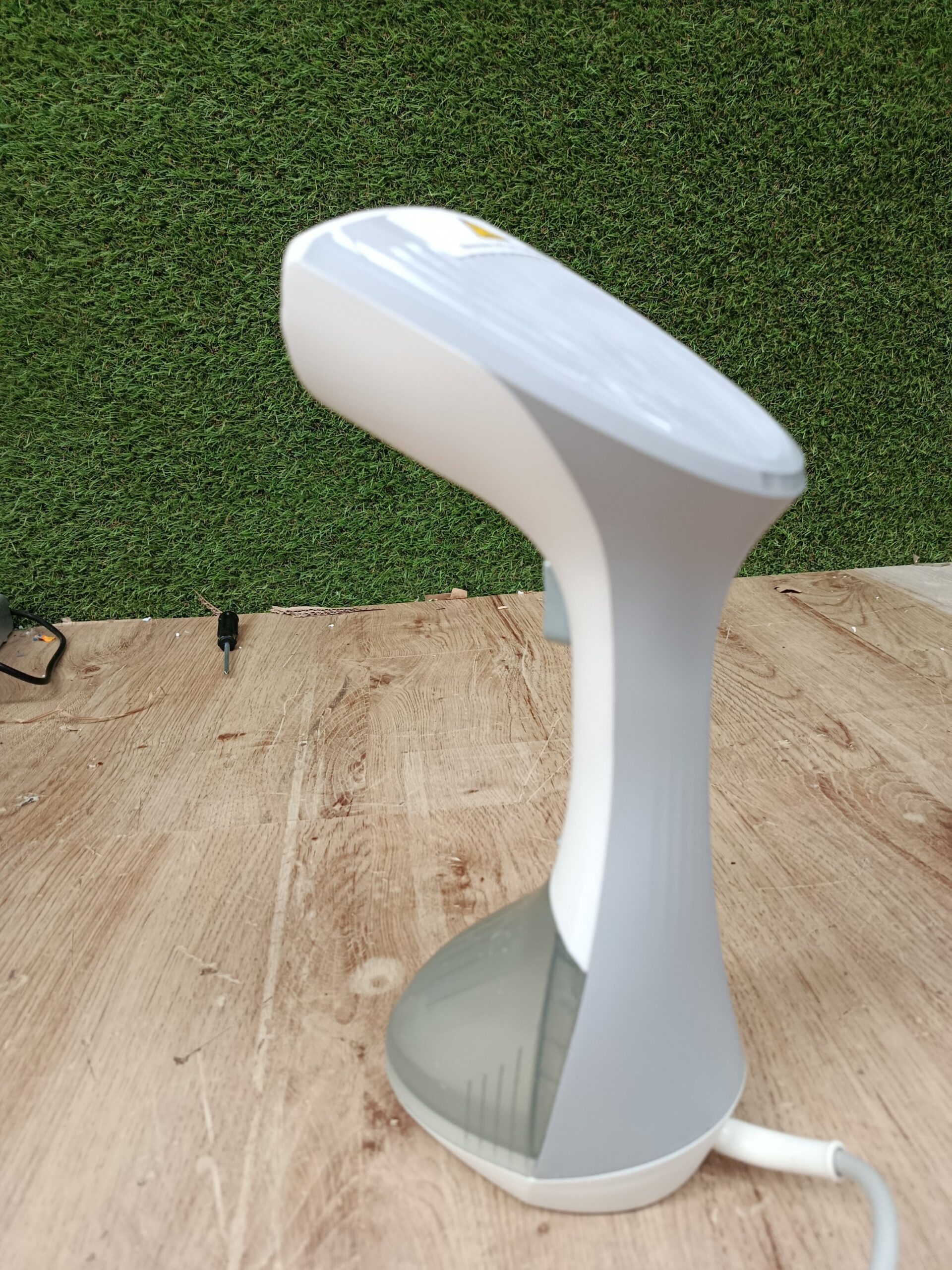 AROEVE Plancha Vertical Vapor 1300W - Imagen 6