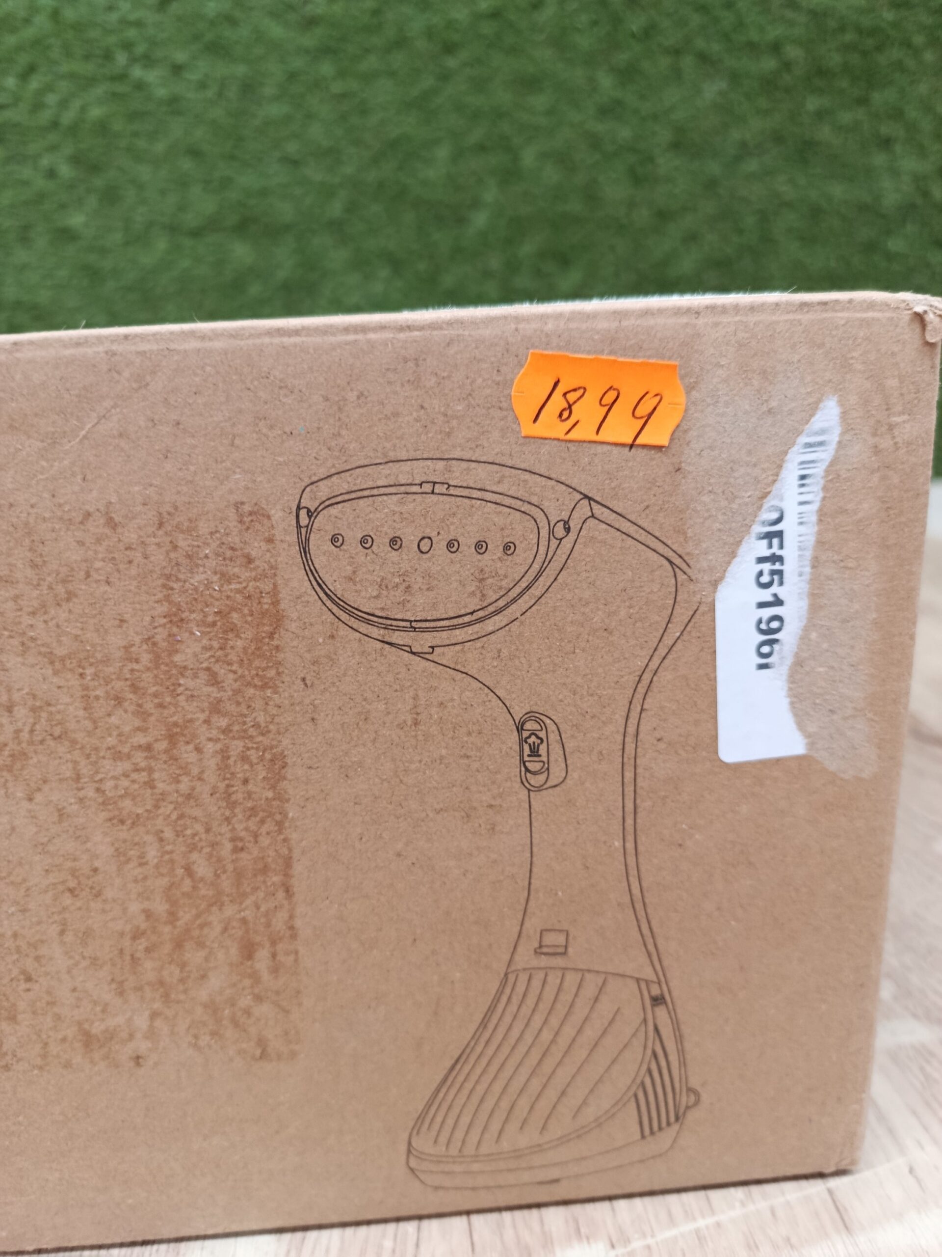 AROEVE Plancha Vertical Vapor 1300W - Imagen 9