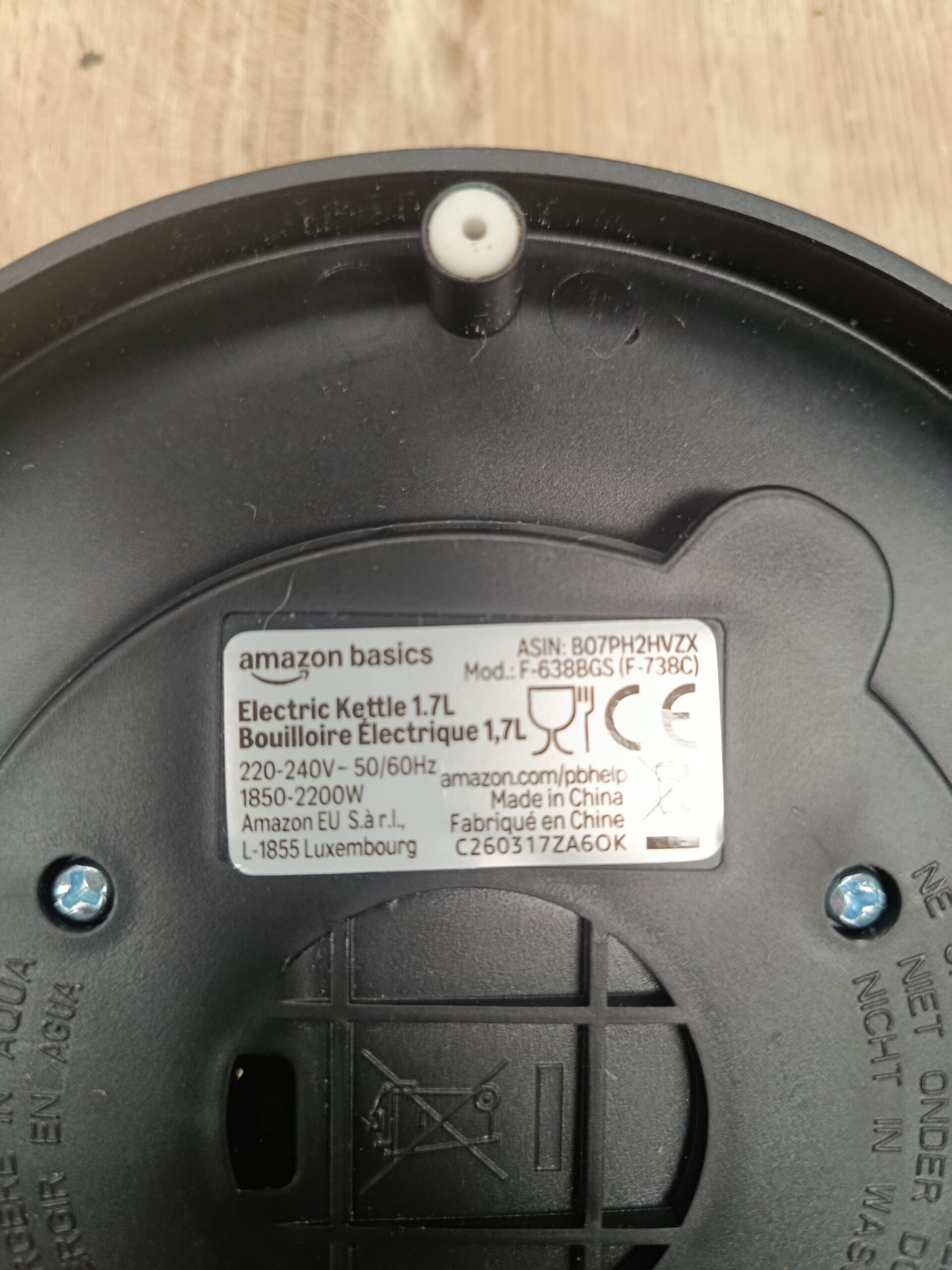 Amazon Basics Hervidor de agua eléctrico - Imagen 5