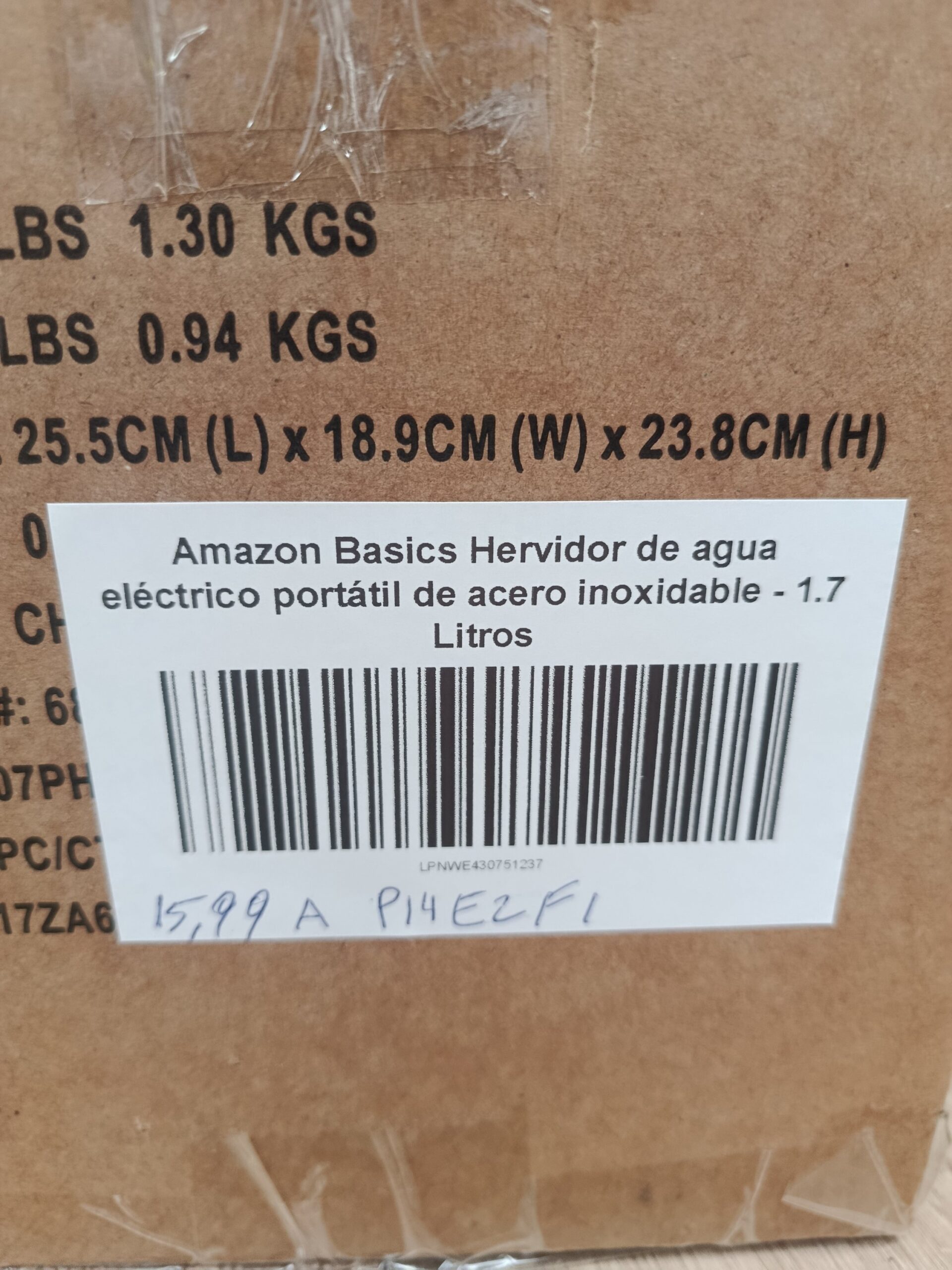 Amazon Basics Hervidor de agua eléctrico - Imagen 12