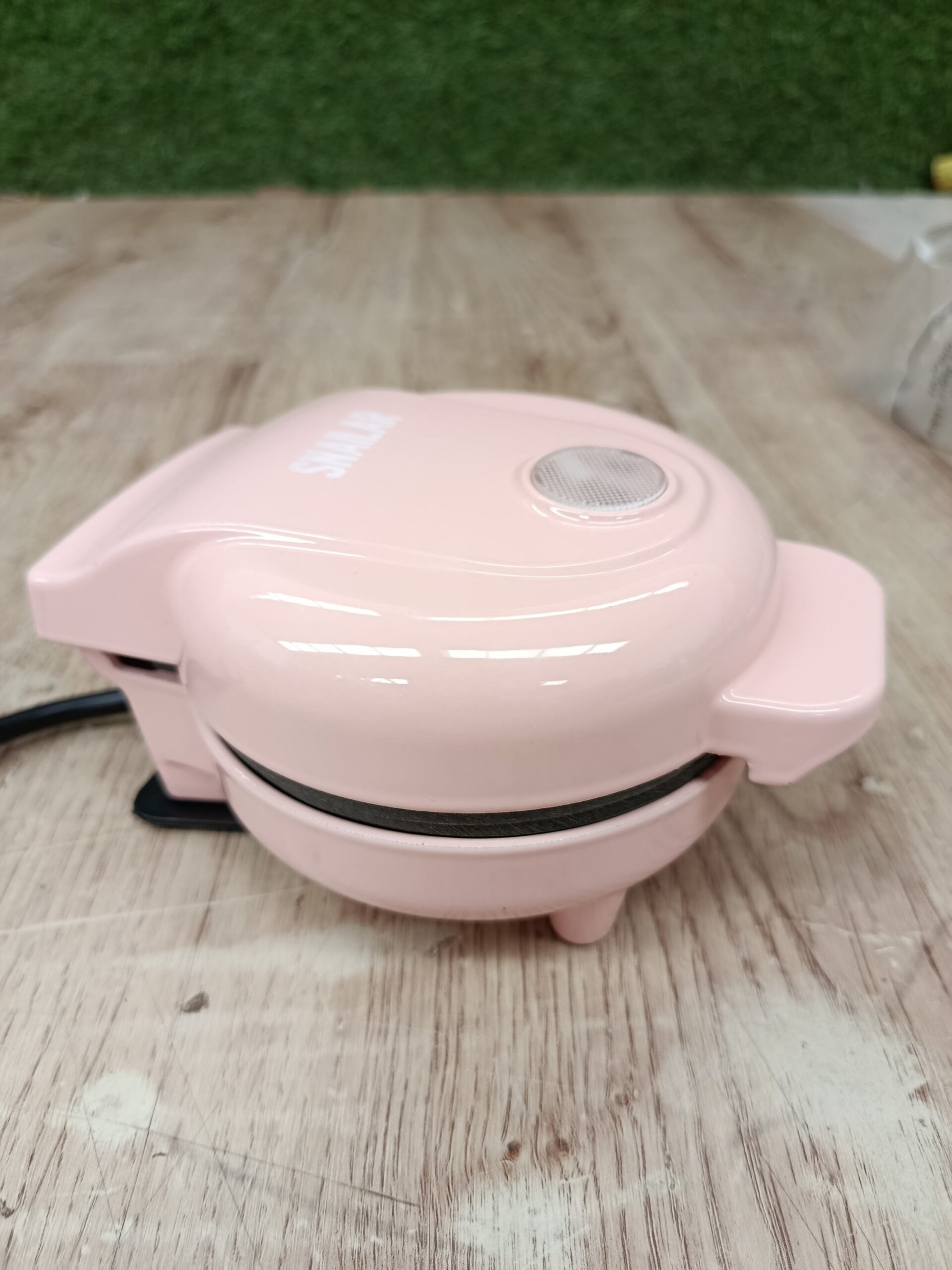 Mini gofrera SNAILAR 550W - Imagen 6