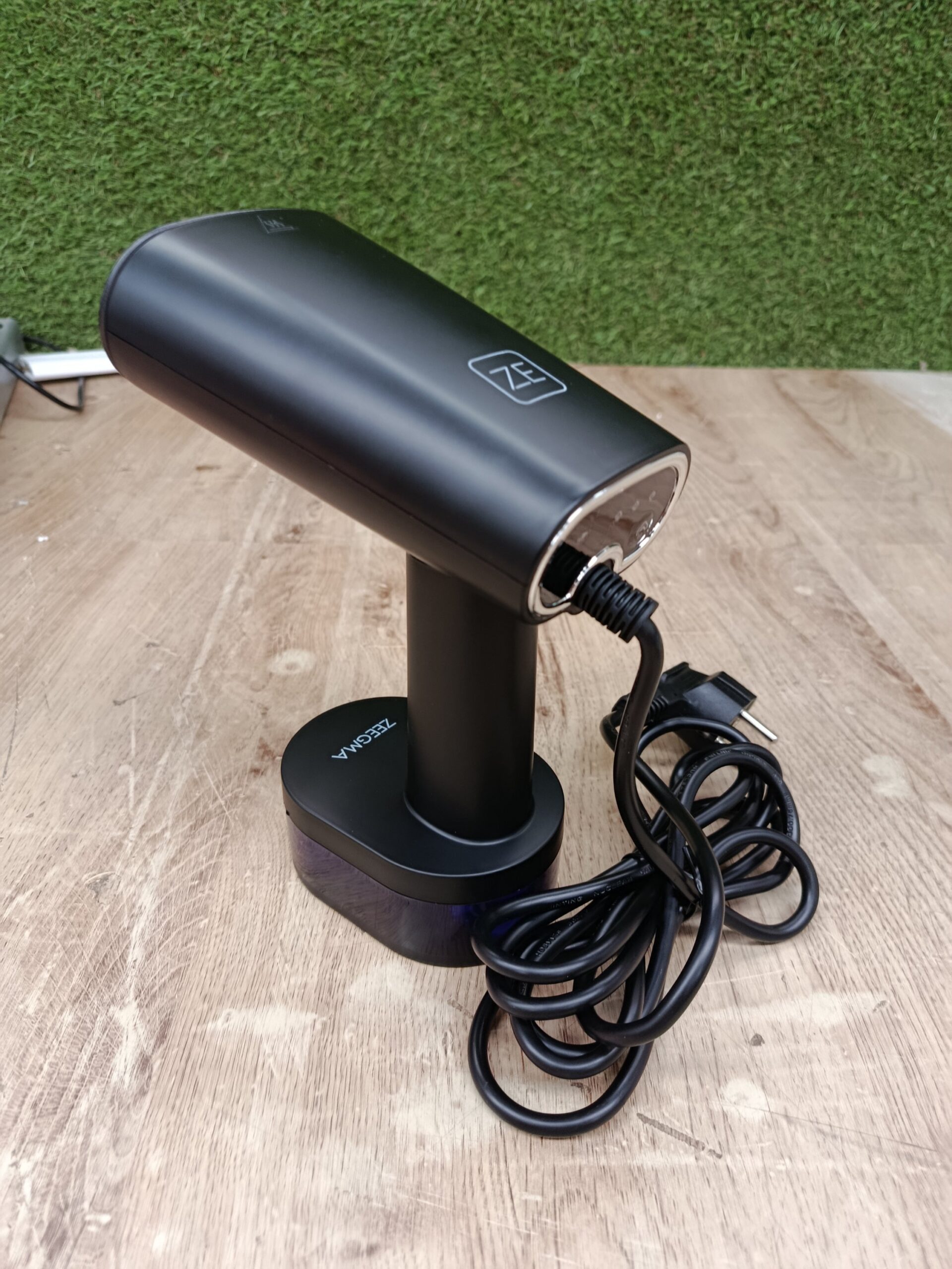 ZEEGMA STEAMEE 2 in 1 Vertical Clothes Iron - Imagen 6