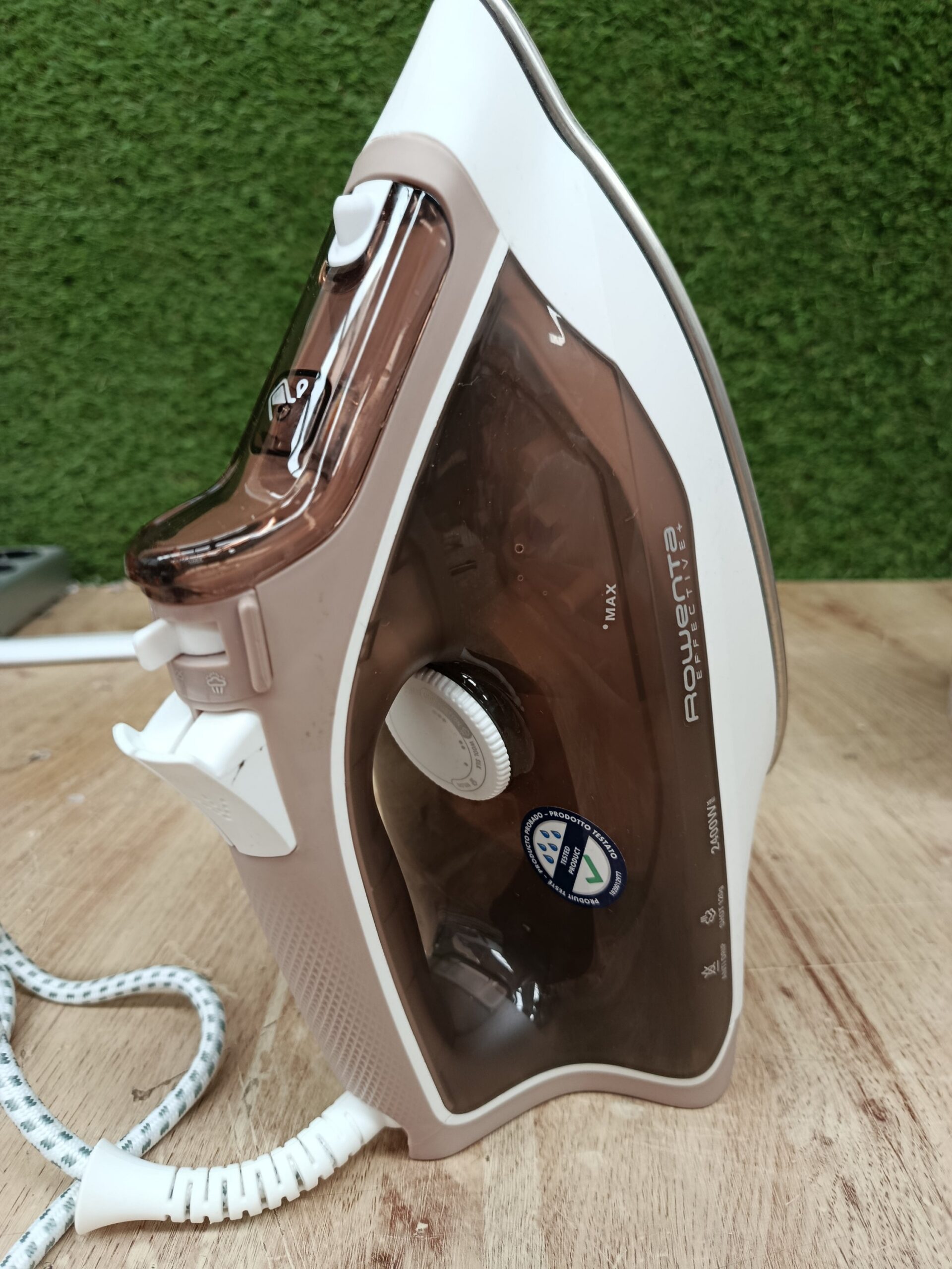 Rowenta Effective+ Steam iron Steam - Imagen 6